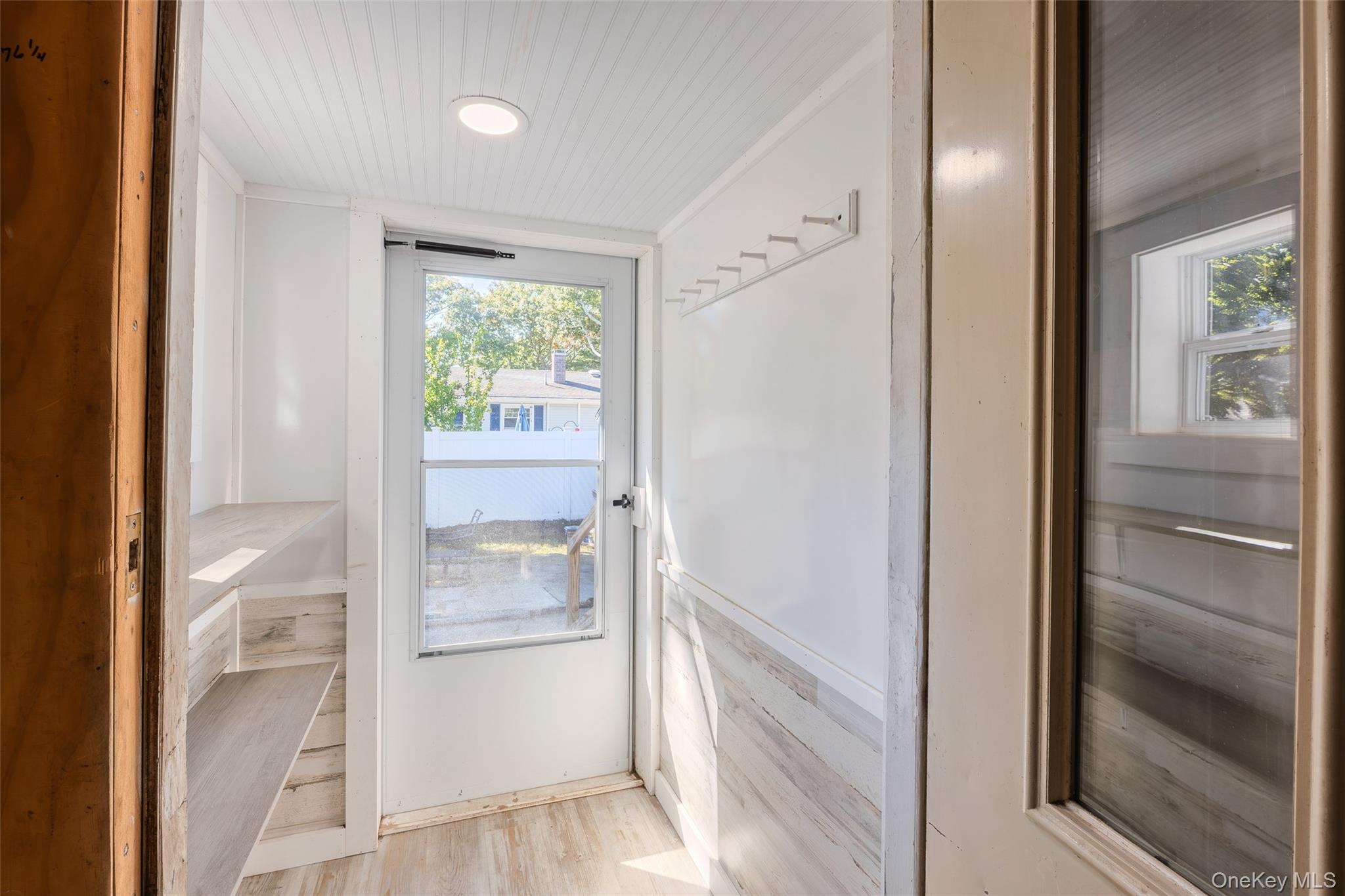 10 Nesaquake Trail – For Sale photo 15