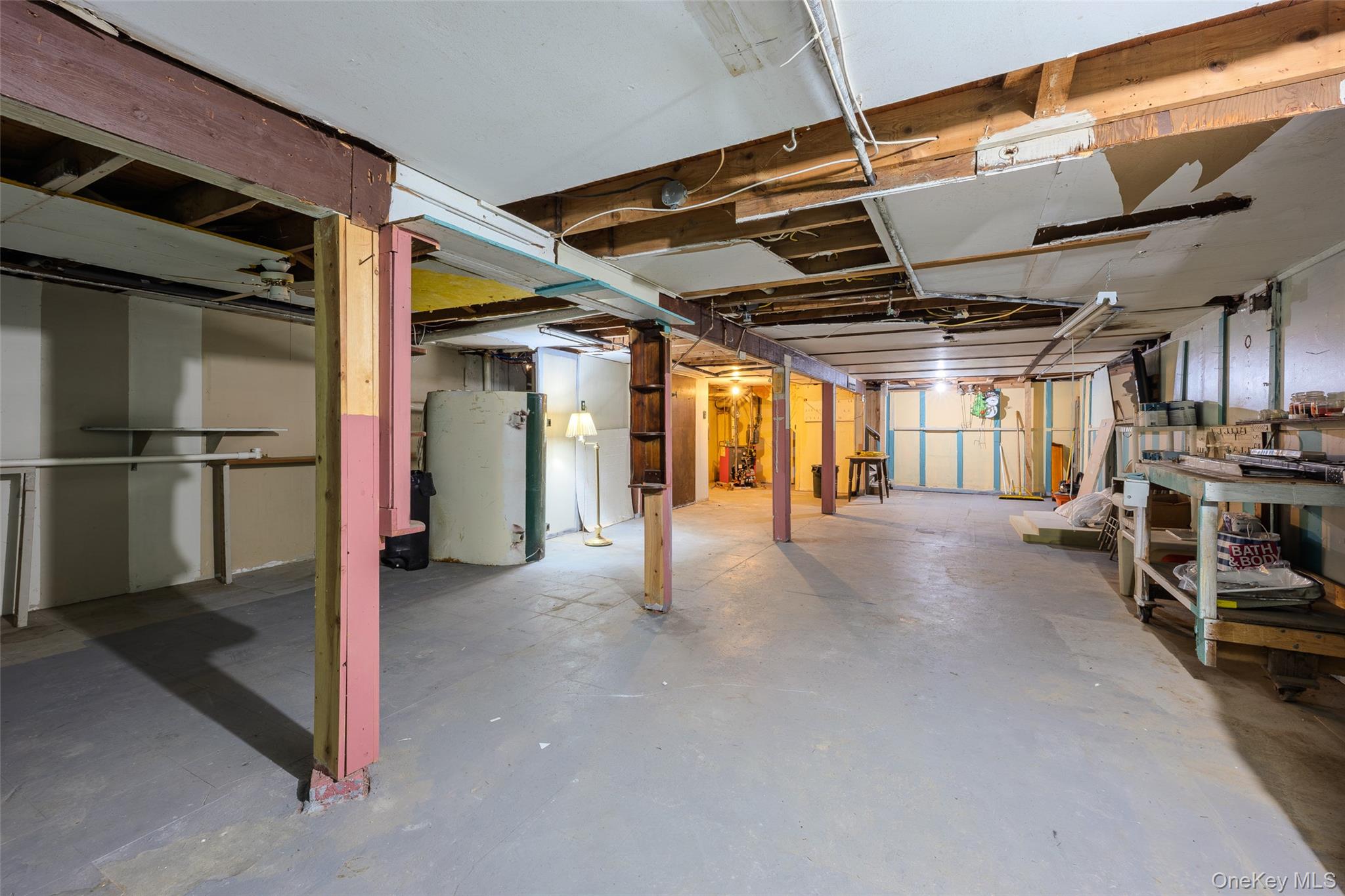 10 Nesaquake Trail – For Sale photo 32