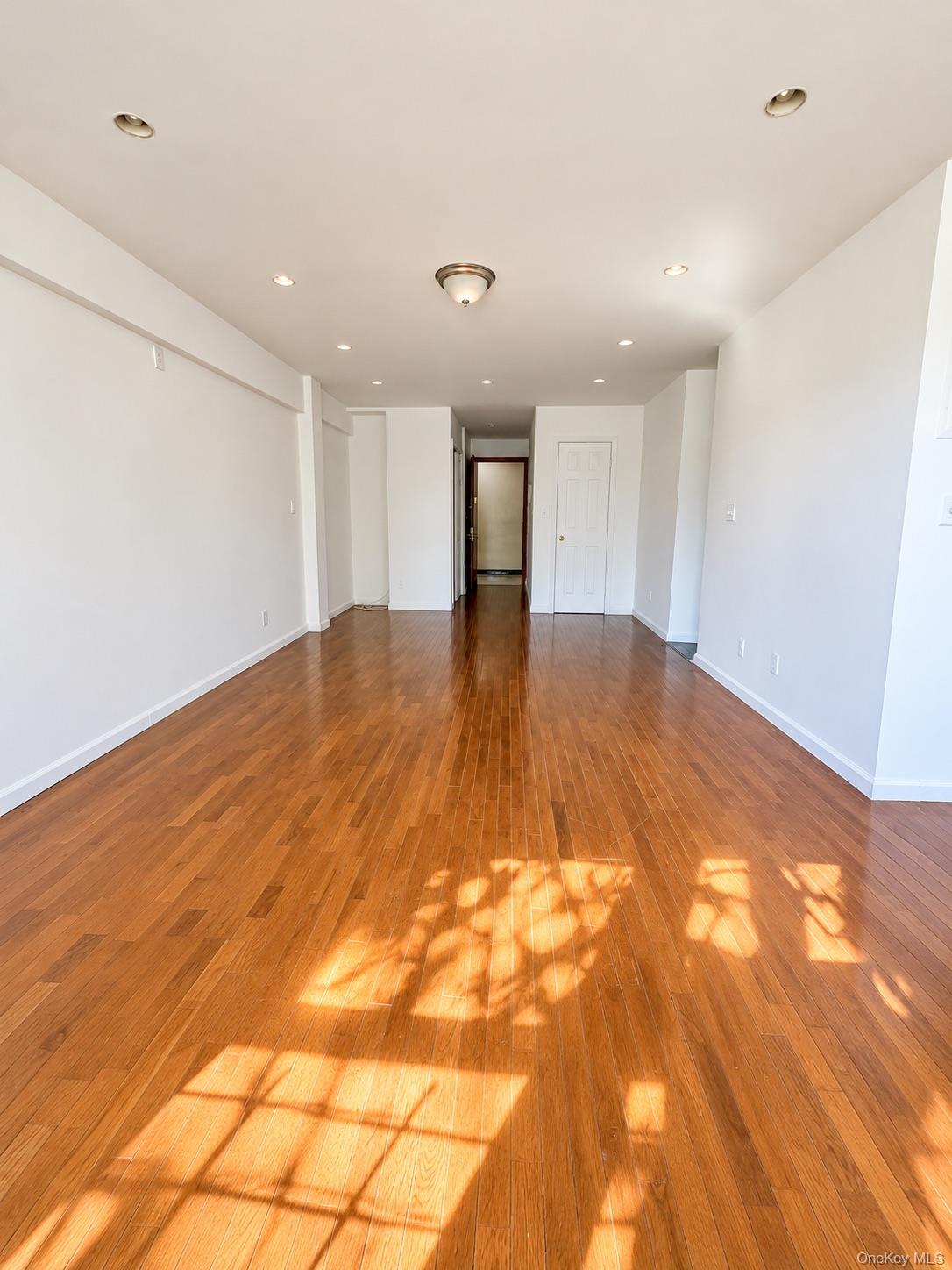 86-16 60th Avenue, Unit 3C photo 3