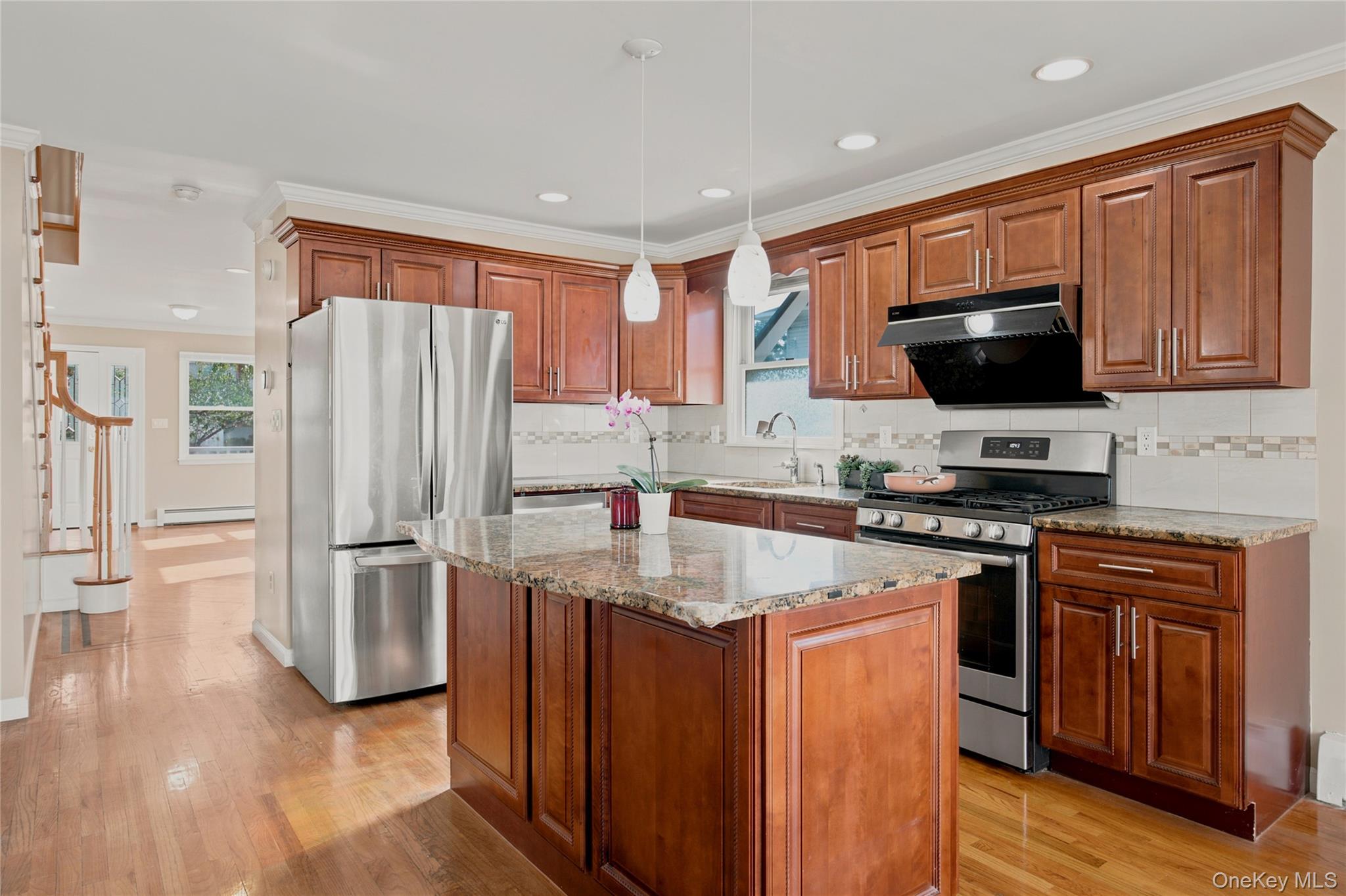 33 3rd Avenue – For Sale photo 7