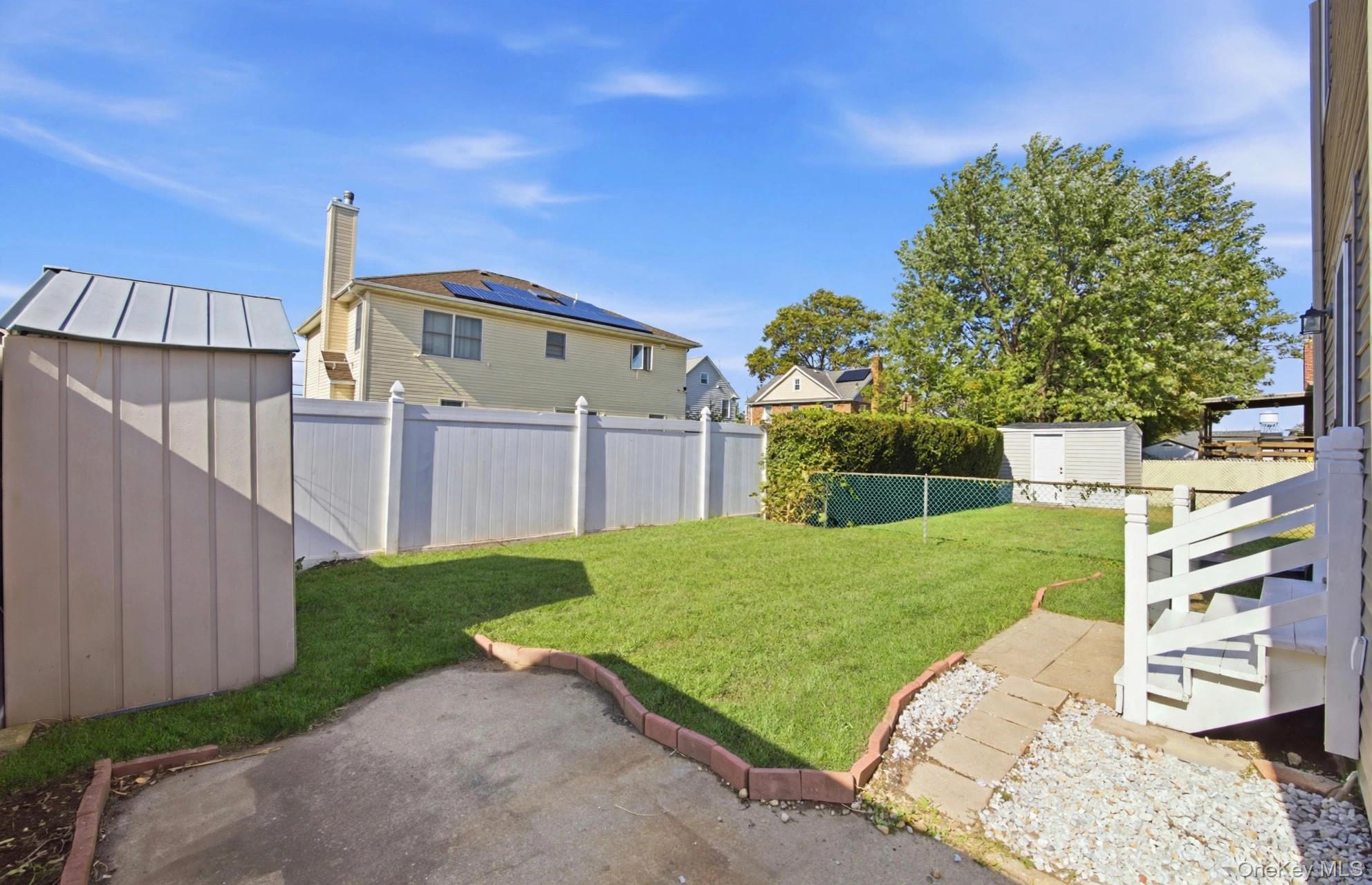 33 3rd Avenue – For Sale photo 21