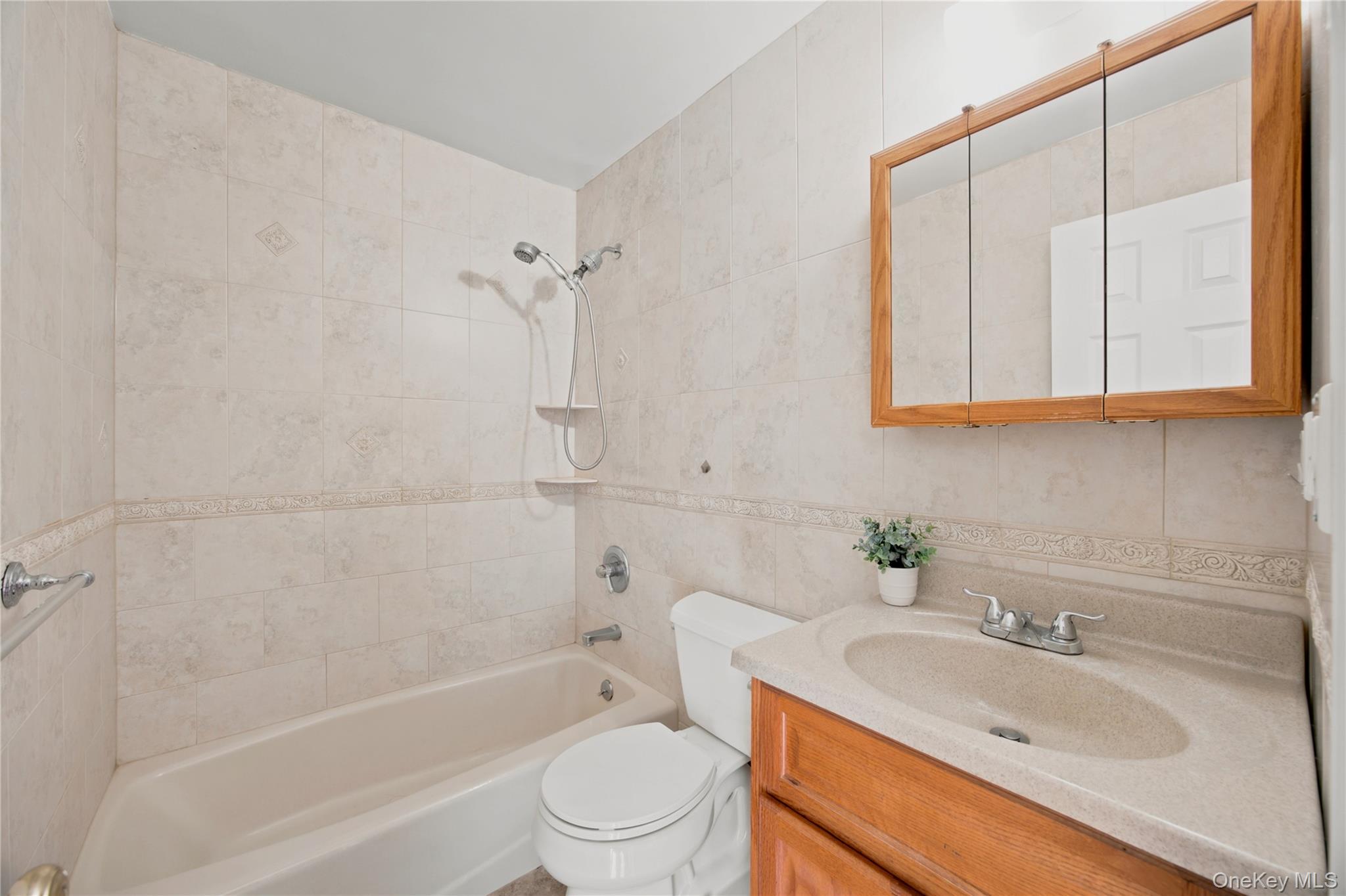 33 3rd Avenue – For Sale photo 17