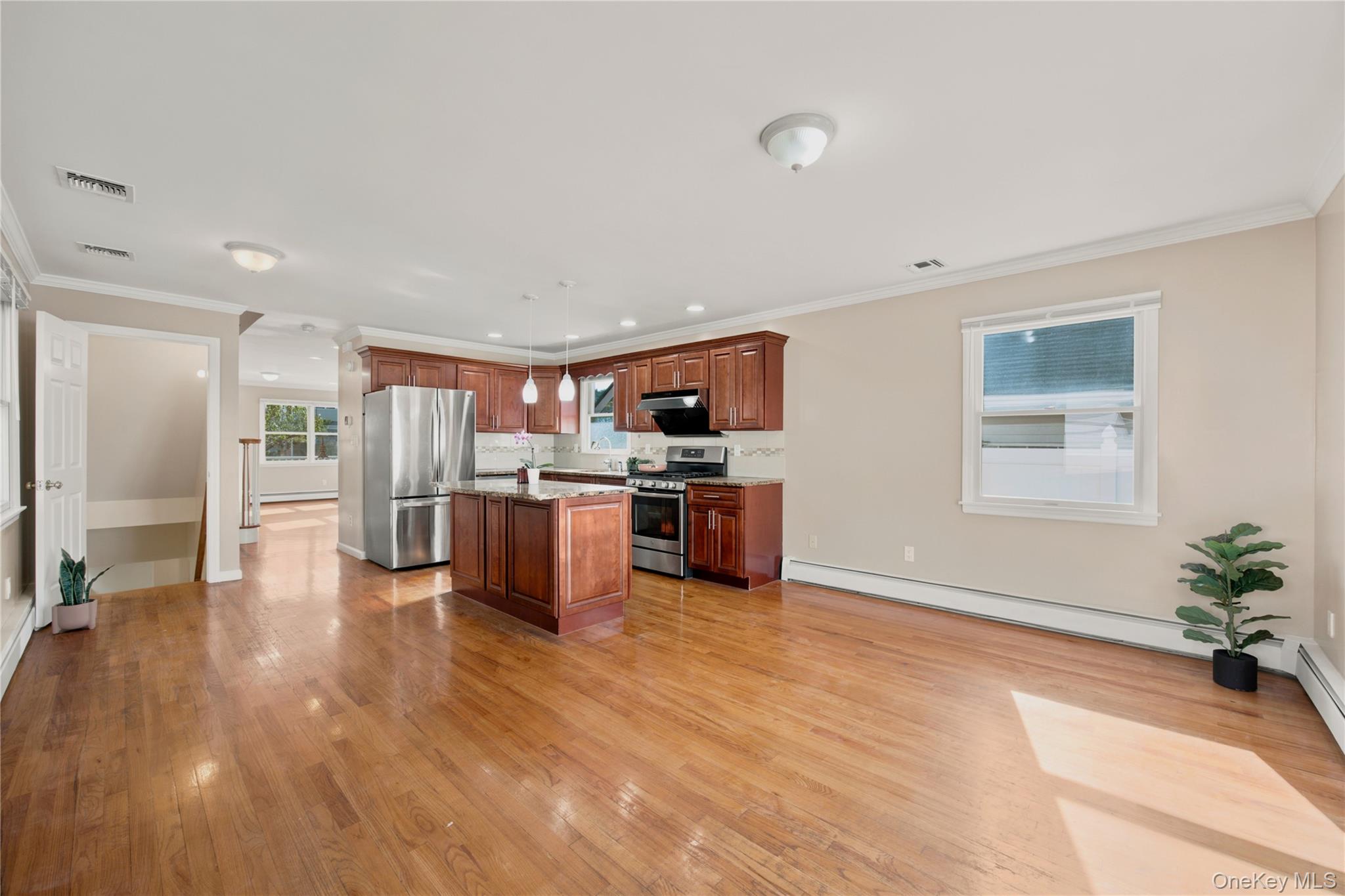 33 3rd Avenue – For Sale photo 6