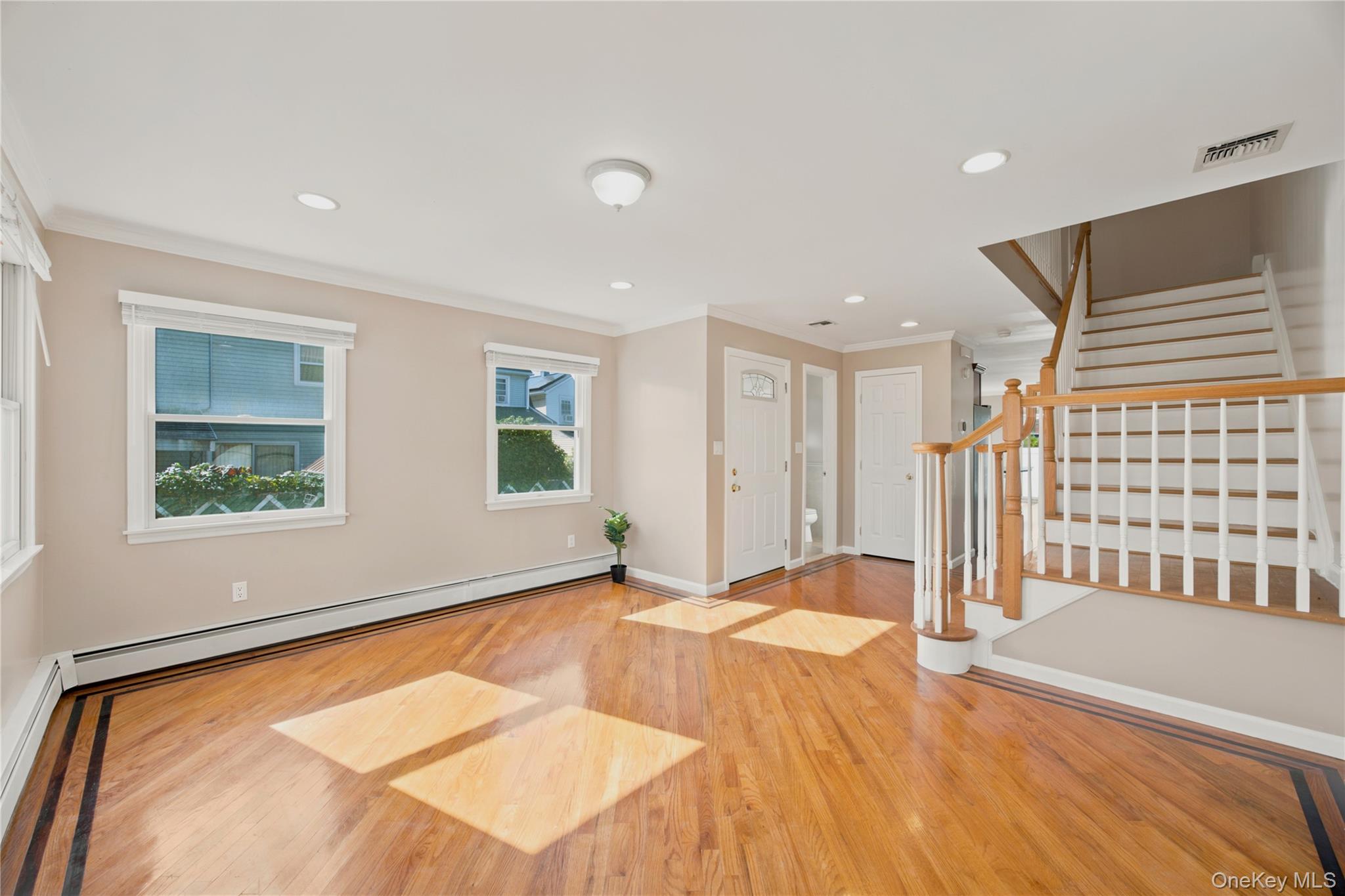 33 3rd Avenue – For Sale photo 3