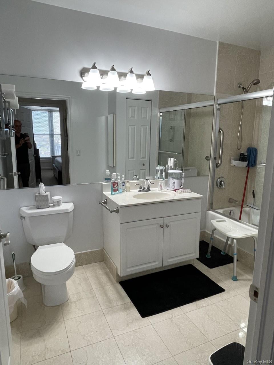 100 New Roc City Place, Unit 417 photo 11