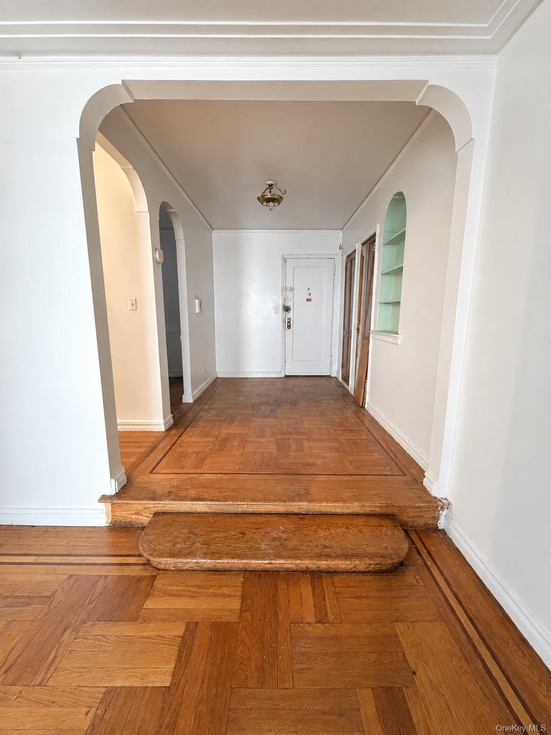 2160 Bronx Park Park, Unit 3B photo 6