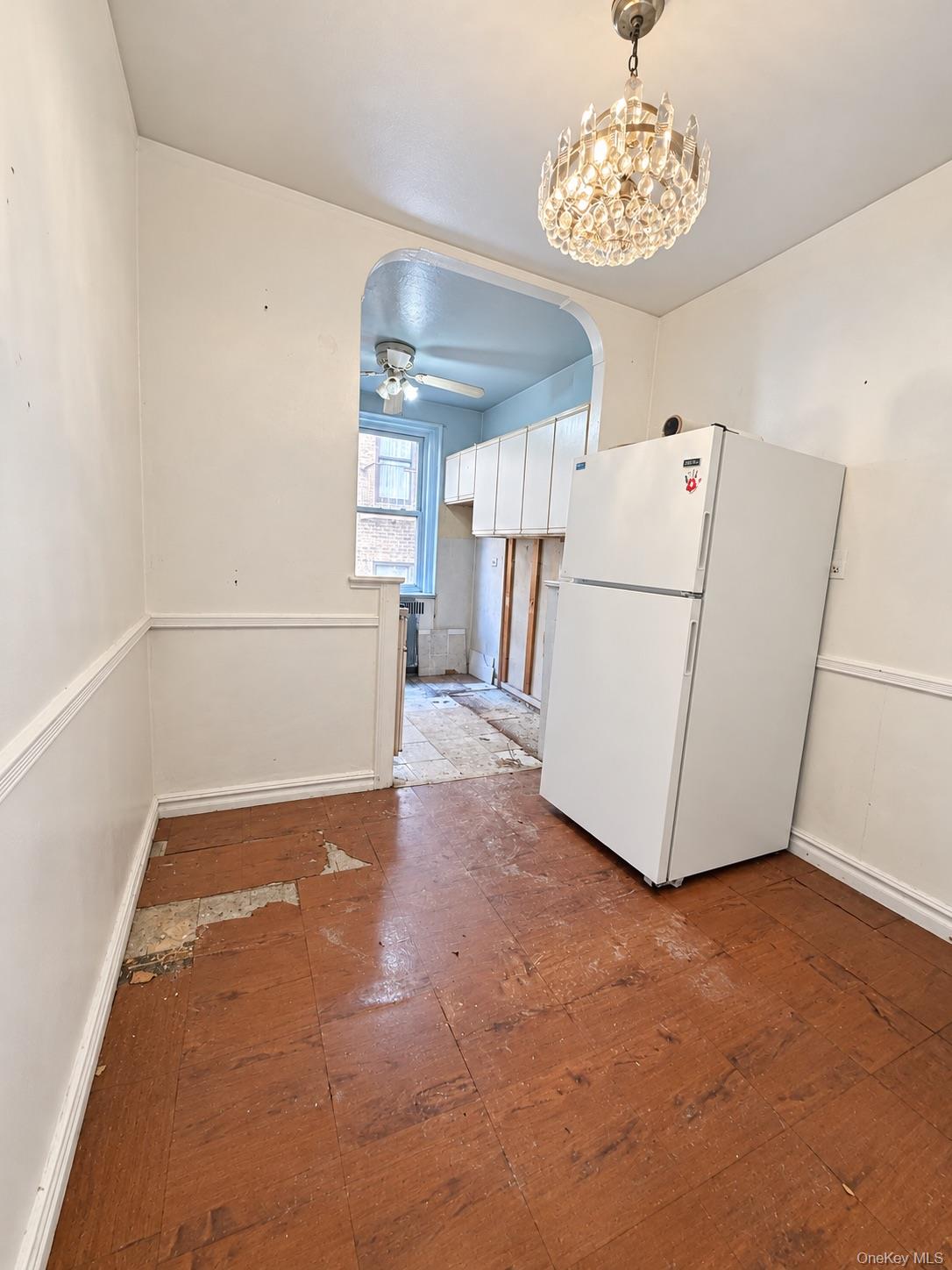 2160 Bronx Park Park, Unit 3B photo 4