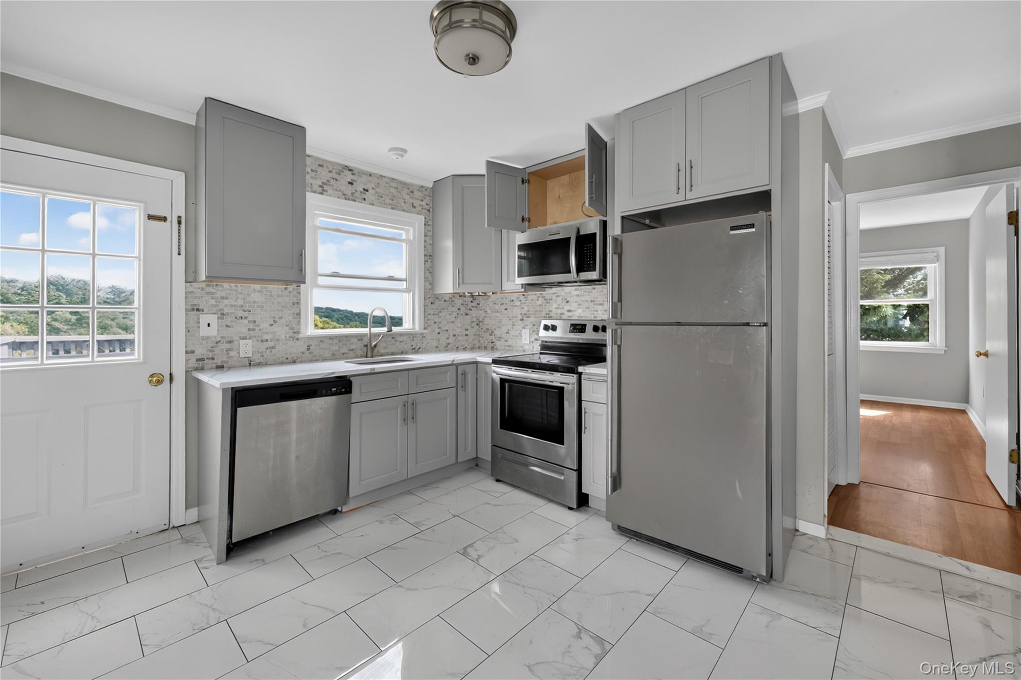 58 Prospect Avenue, Unit 1 photo 13