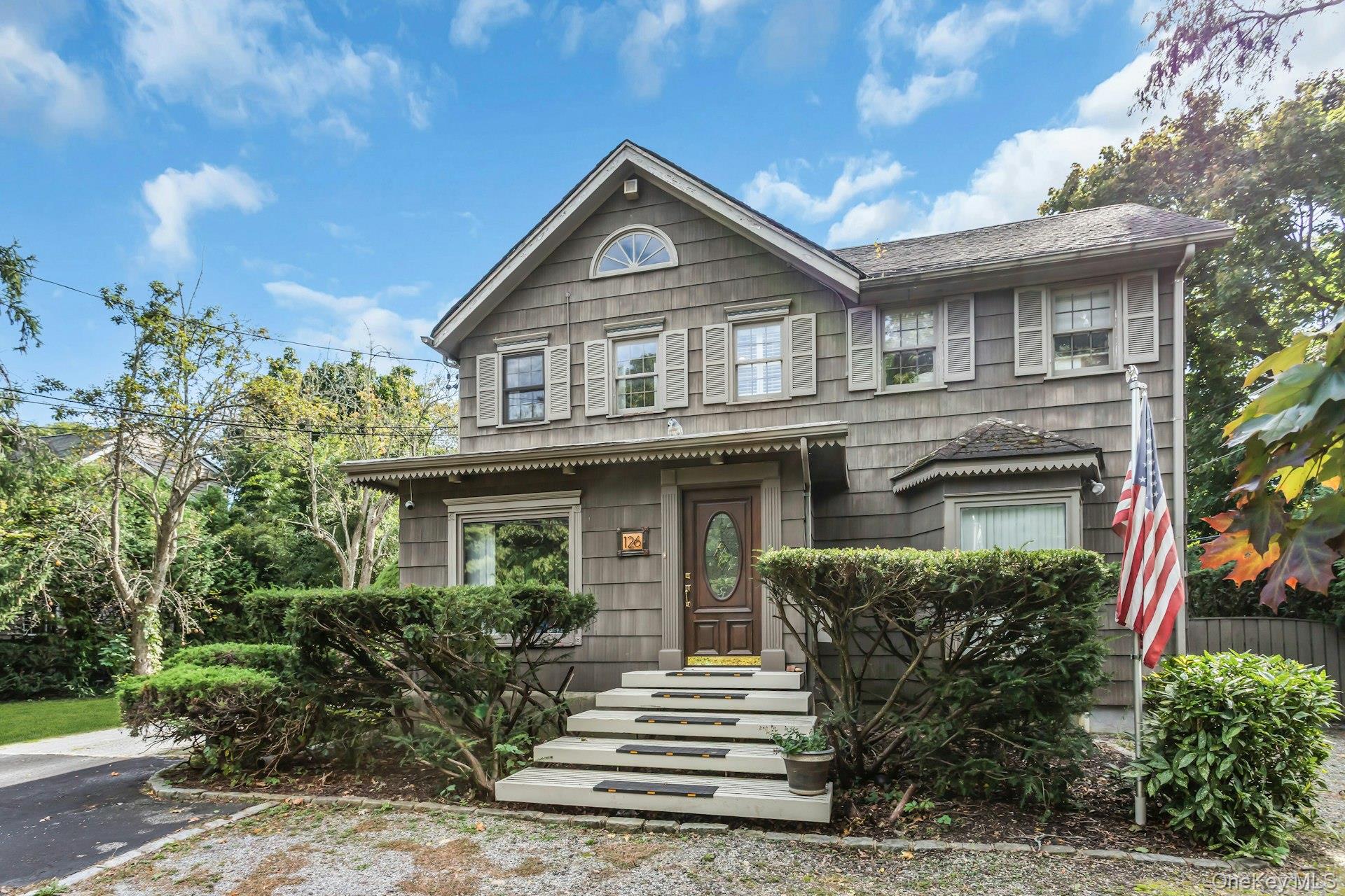 126 Harbor Hill Road – For Sale