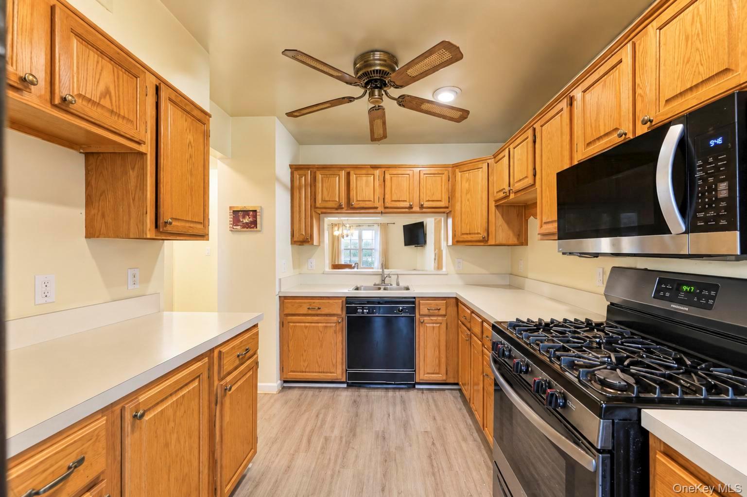 41 Maple Wing Drive – For Sale photo 10