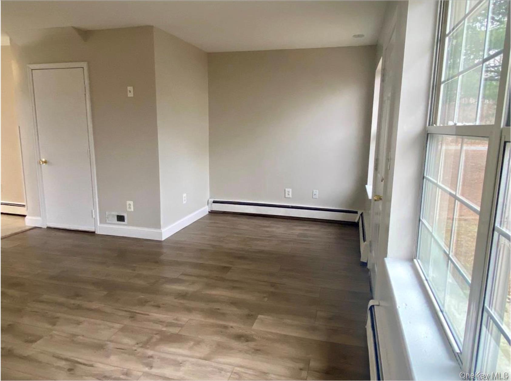 32 Palmer Avenue, Unit 10 photo 5