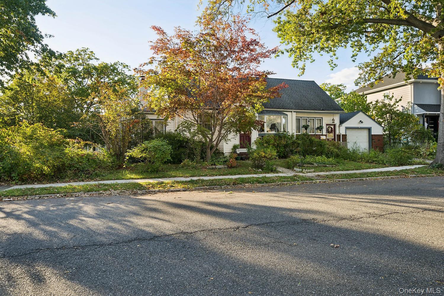 64 Collfield Avenue – For Sale photo 6