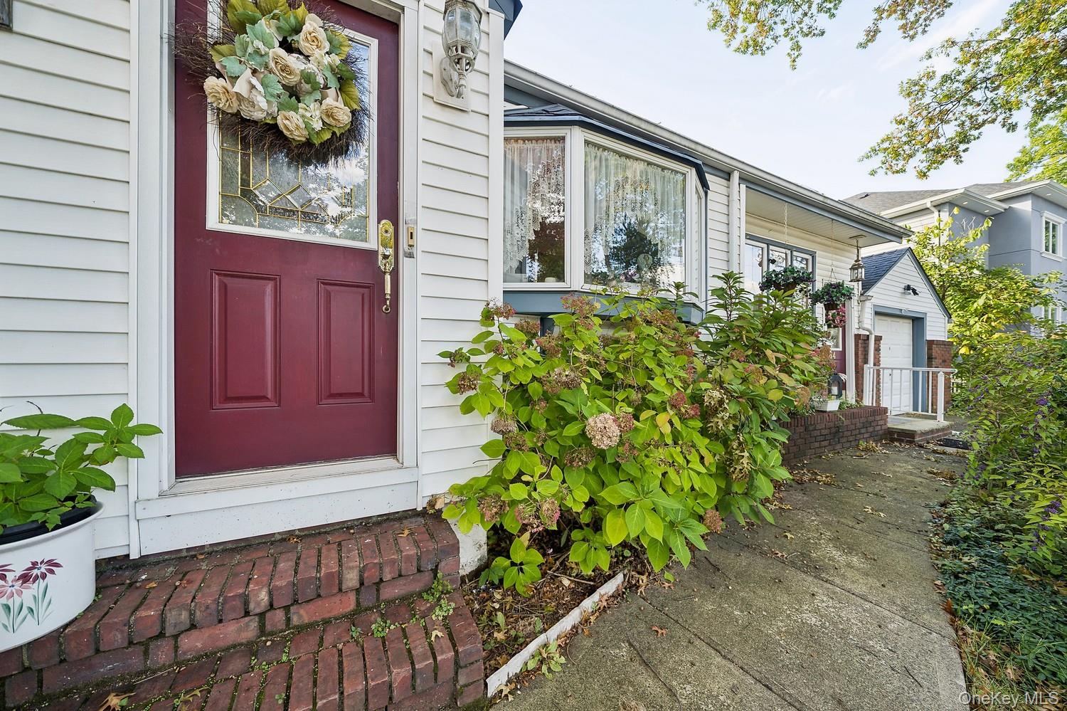 64 Collfield Avenue – For Sale photo 9