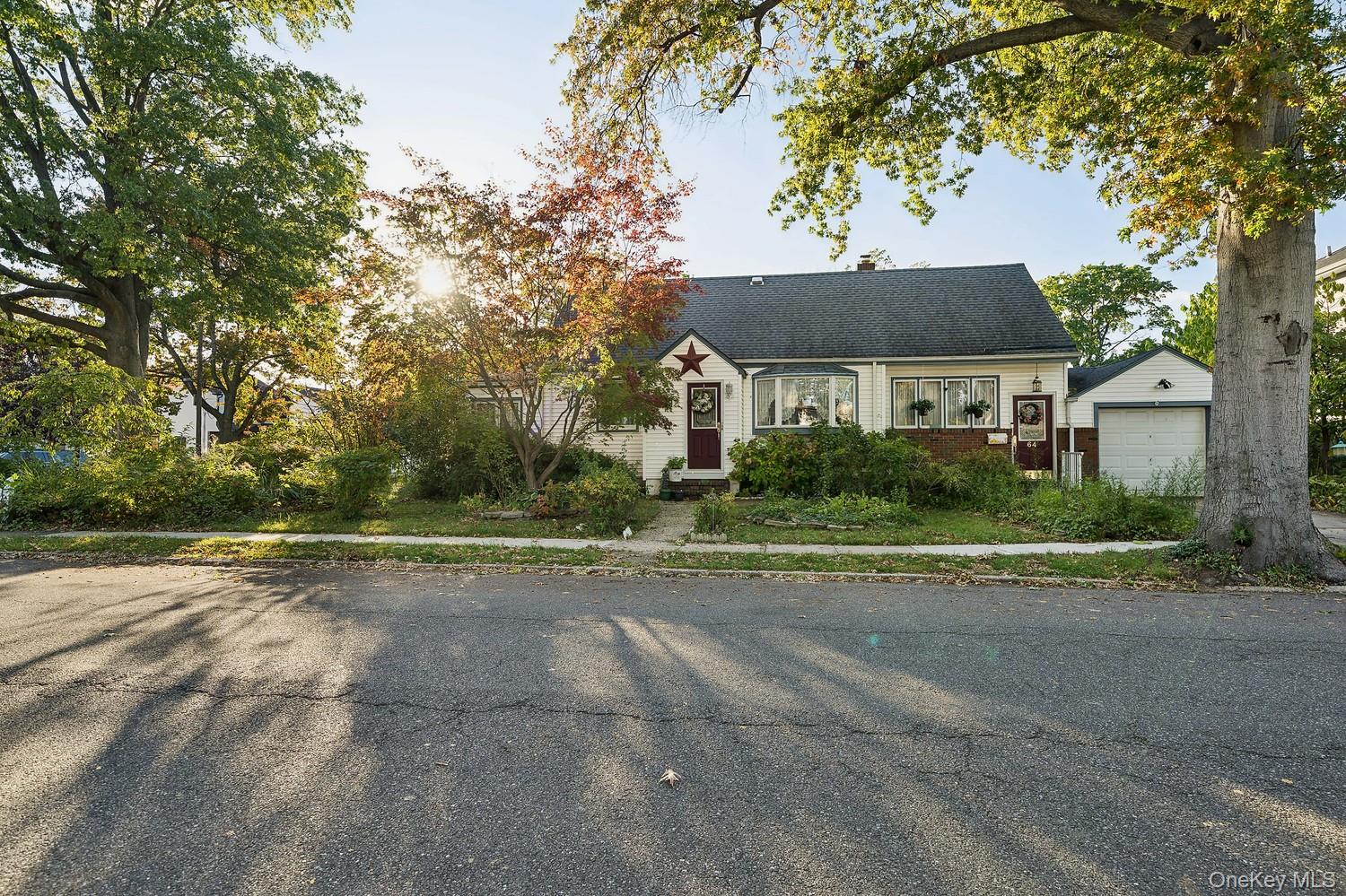 64 Collfield Avenue – For Sale photo 5