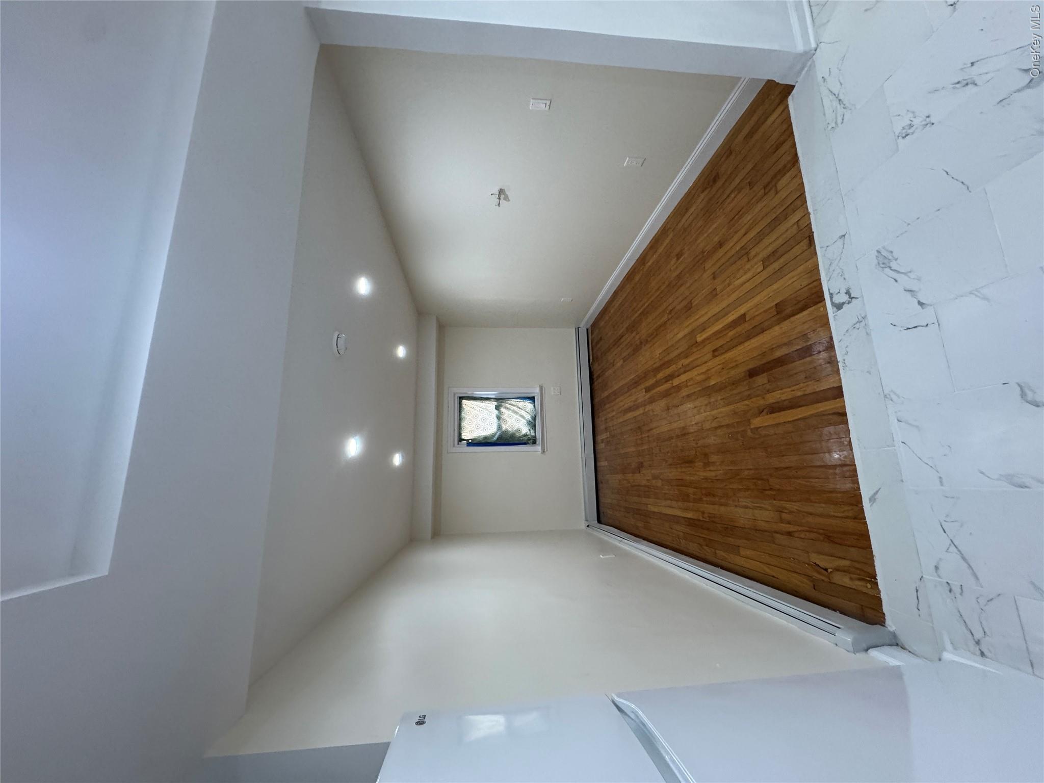 1054 Lydig Avenue – For Rent photo 5