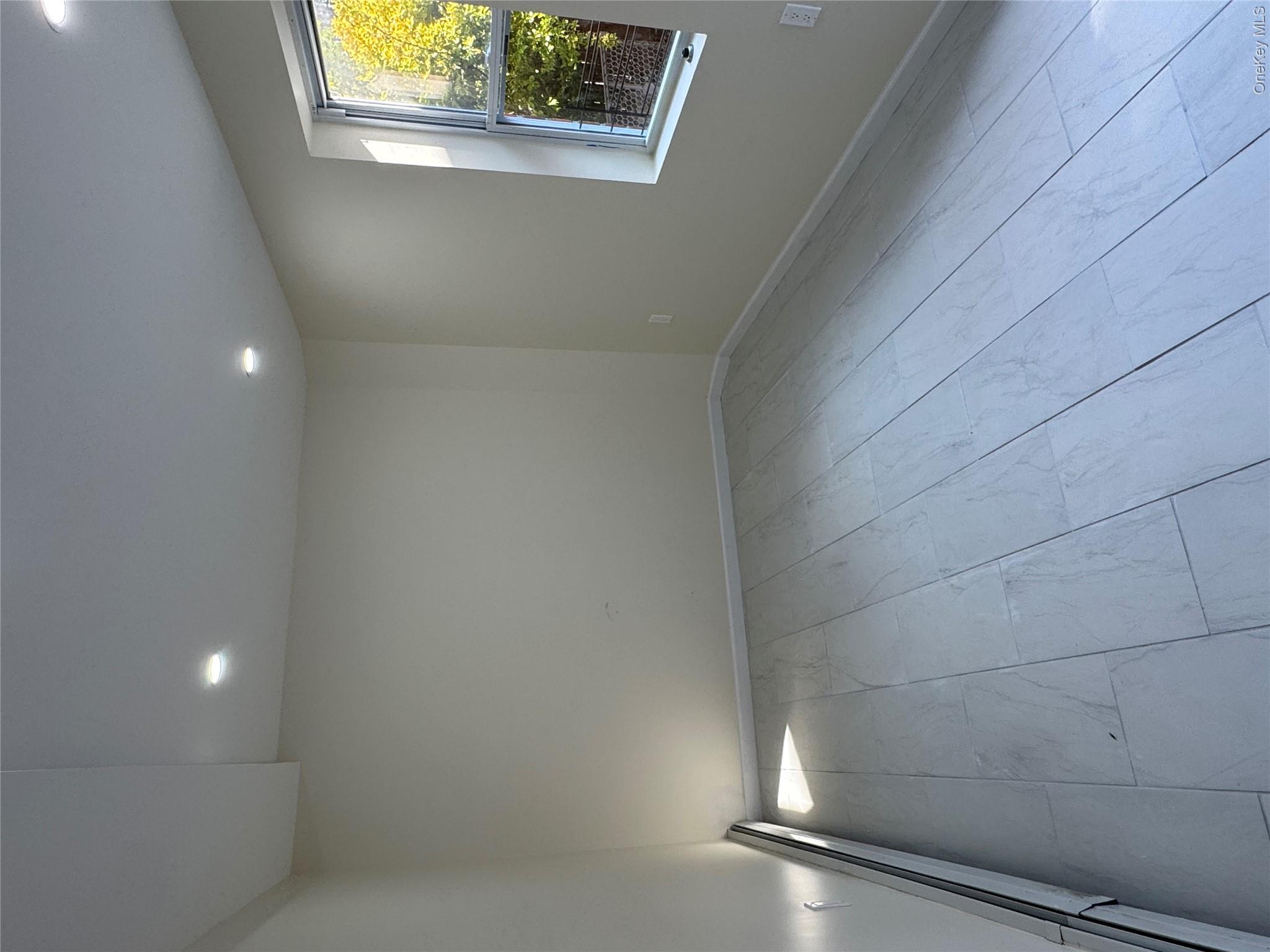 1054 Lydig Avenue – For Rent