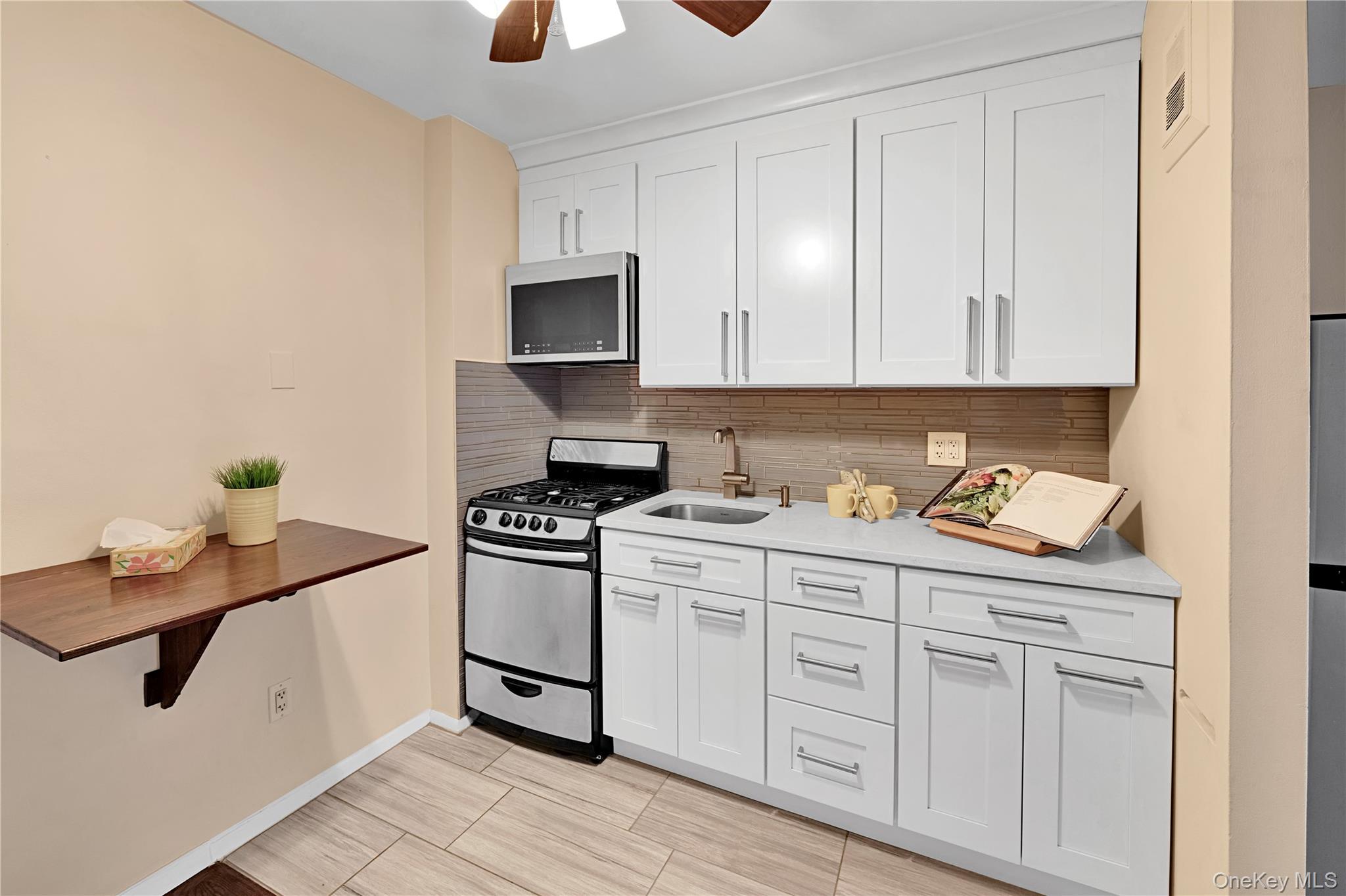 2221 Palmer Avenue, Unit 1H photo 3