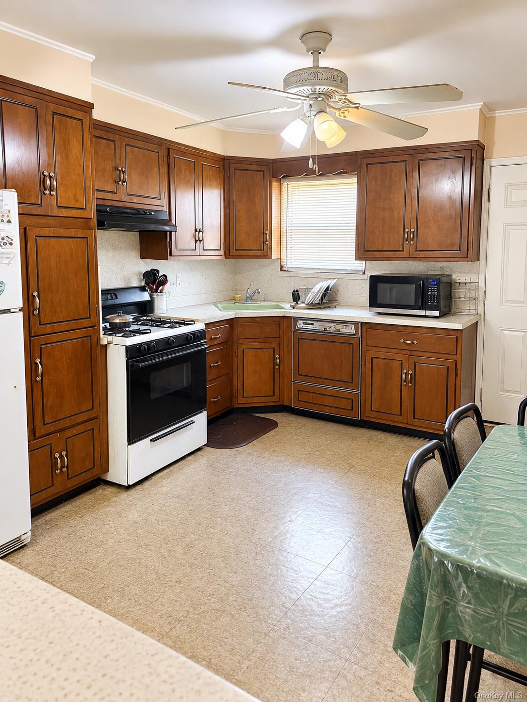 25919 Craft Avenue – For Sale photo 2