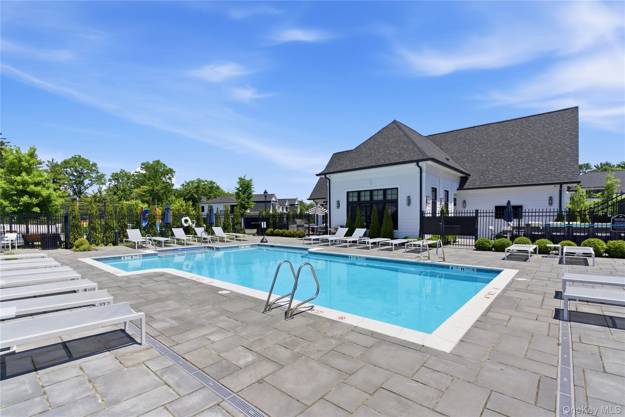 10 Three Ponds Lane – For Sale photo 40