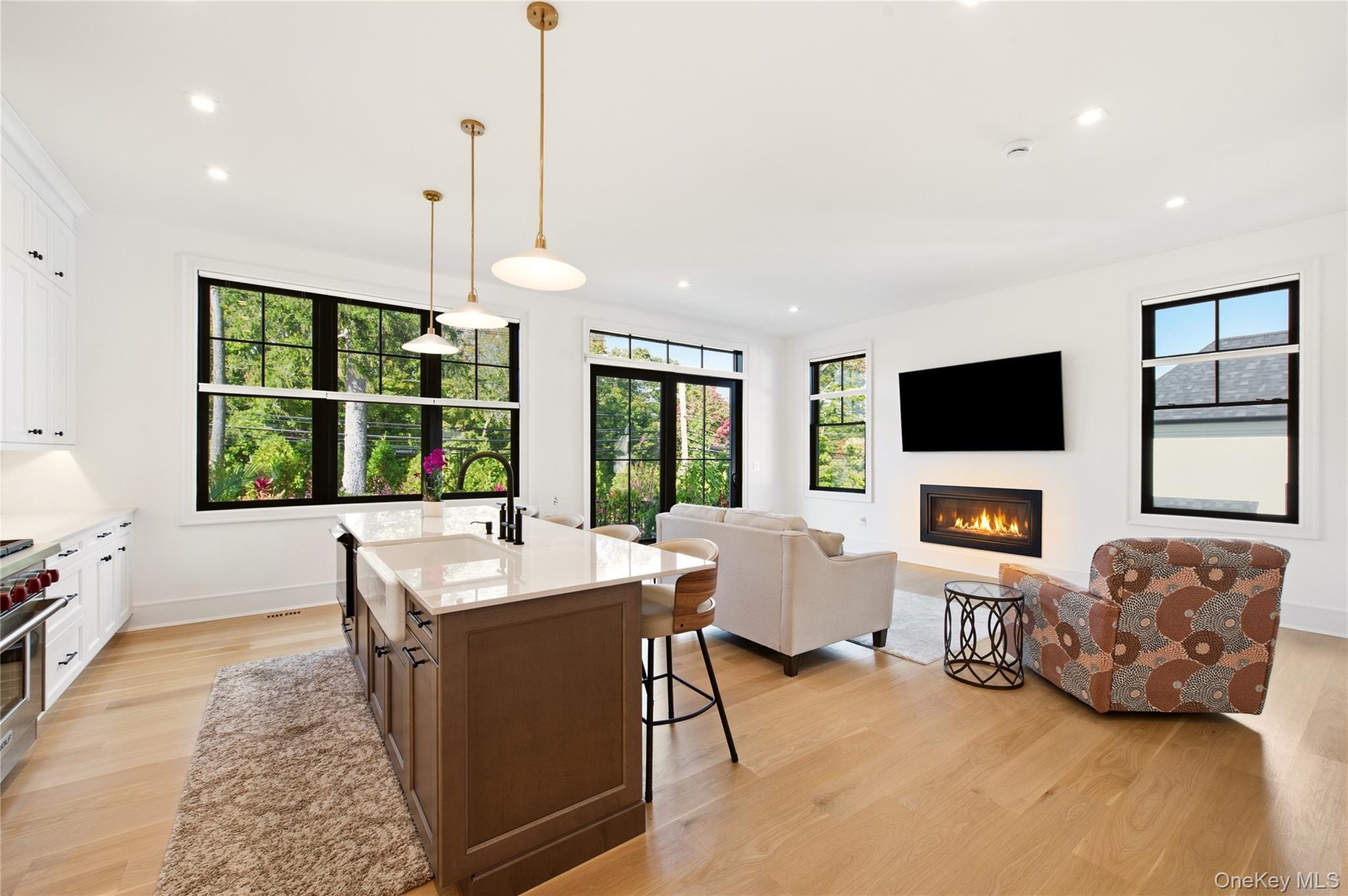 10 Three Ponds Lane – For Sale photo 8