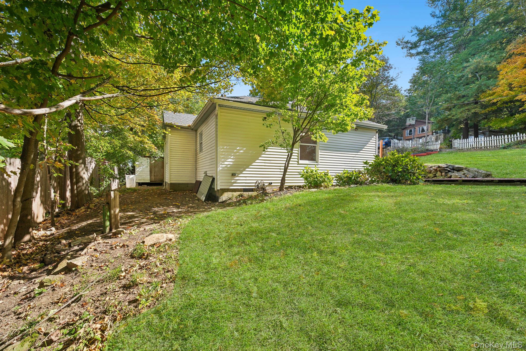 12 Crest Drive – For Sale photo 40
