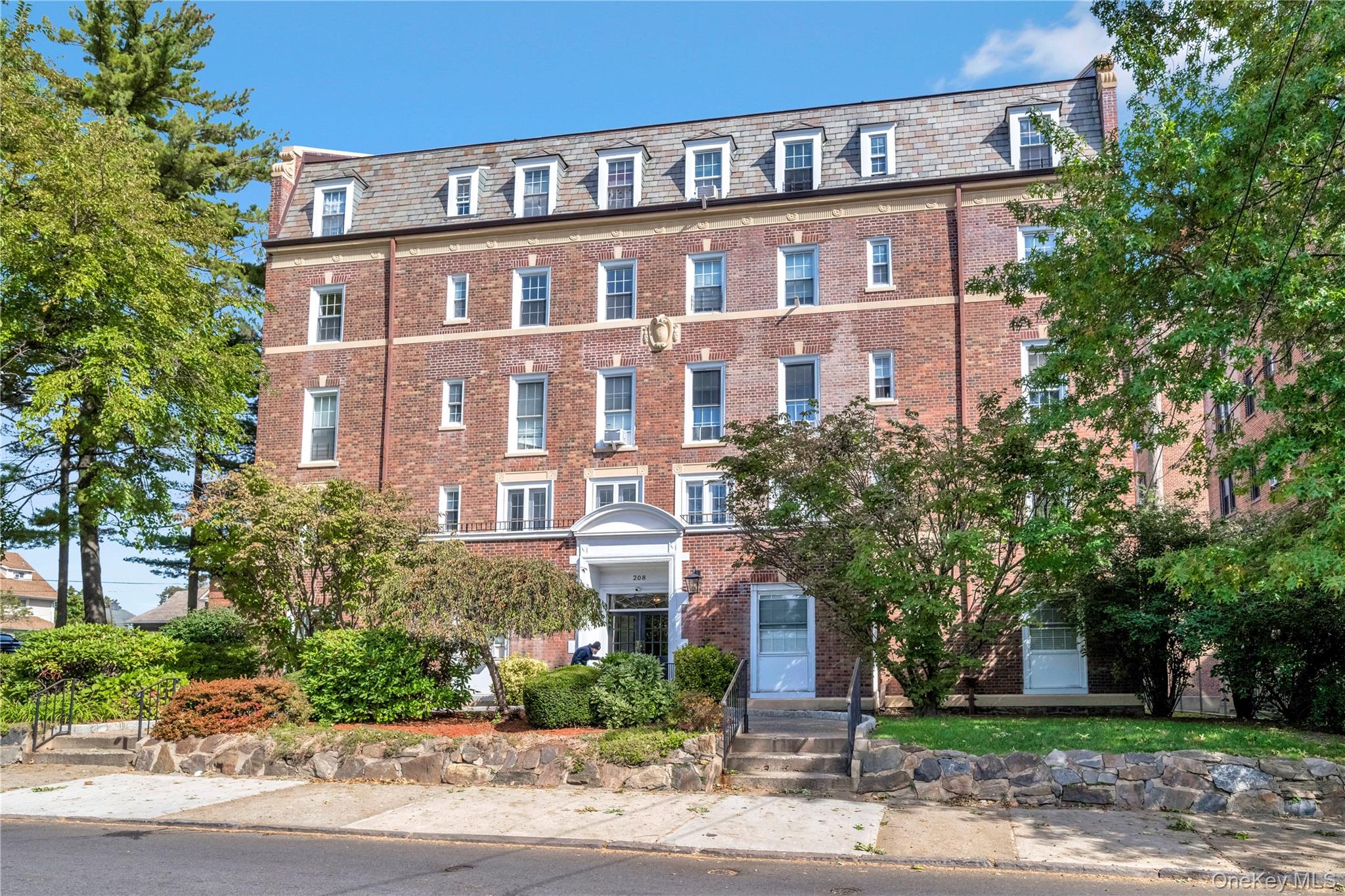 208 Centre Avenue, Unit 3K photo 6
