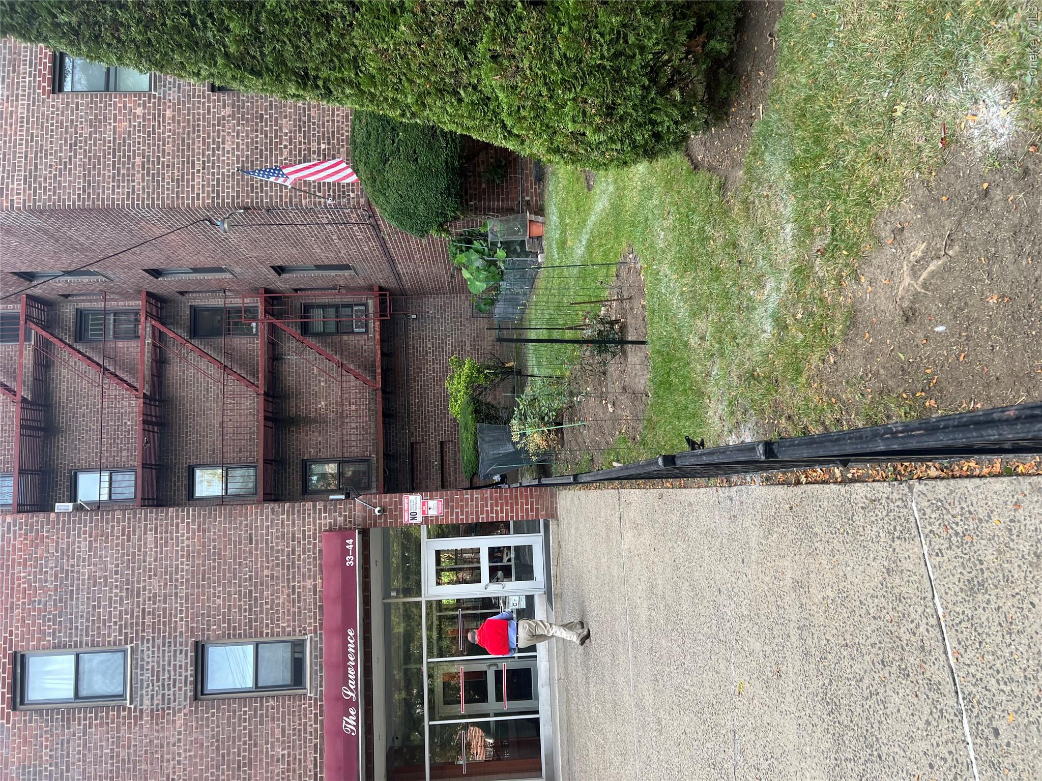 33-44 Junction Boulevard, Unit 1-F photo 17