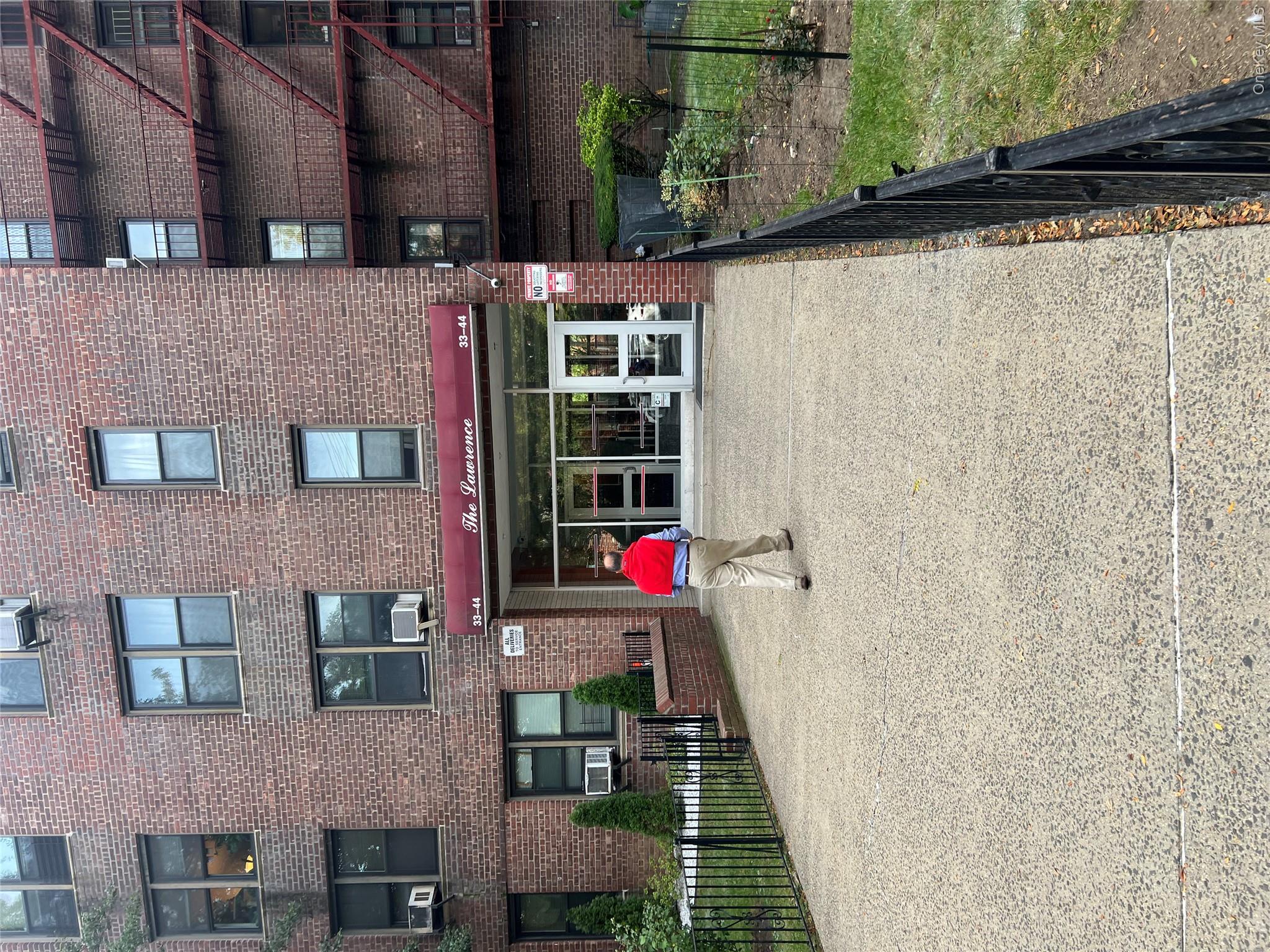 33-44 Junction Boulevard, Unit 1-F photo 16