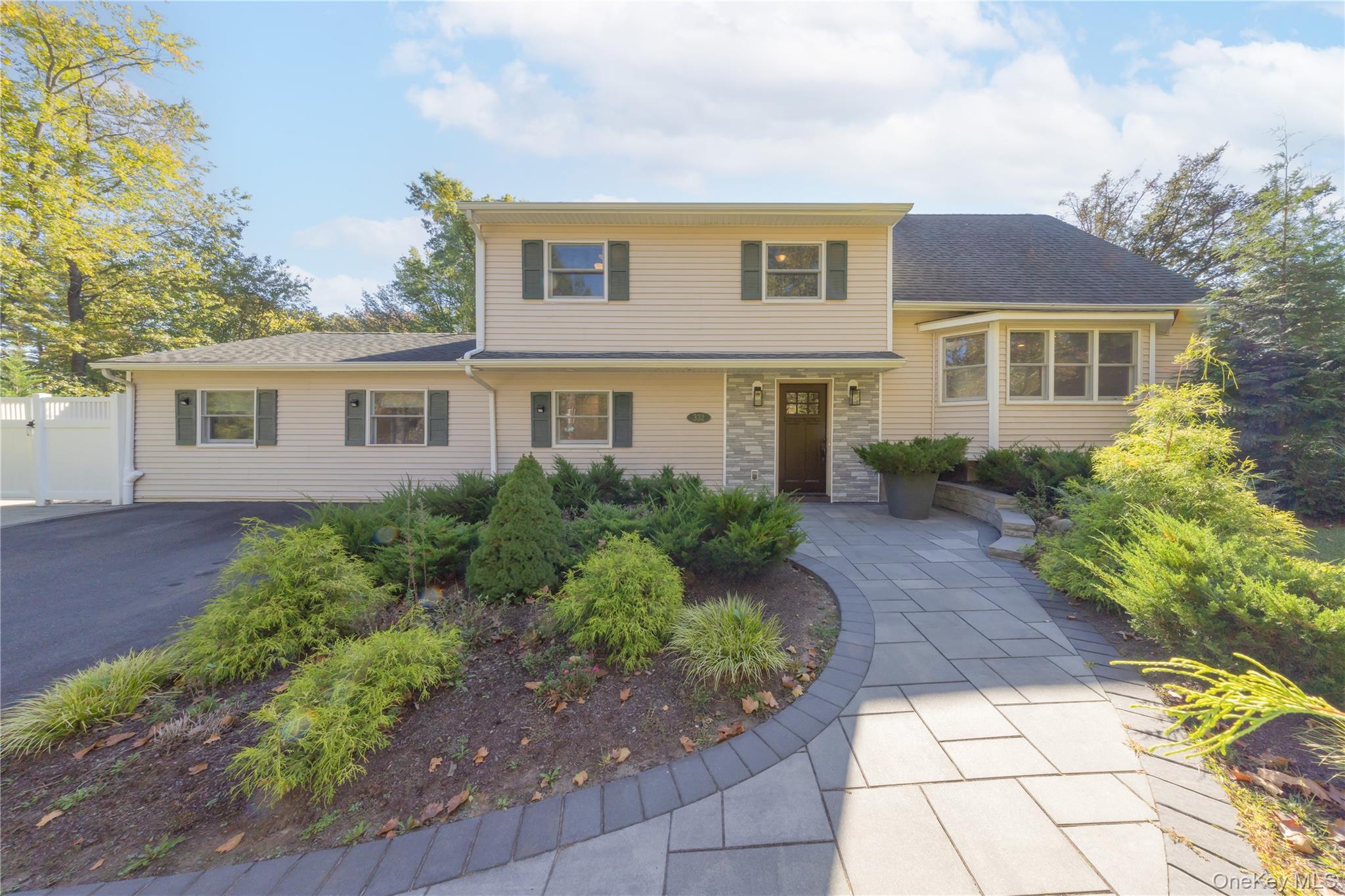 332 Fulle Drive – For Sale