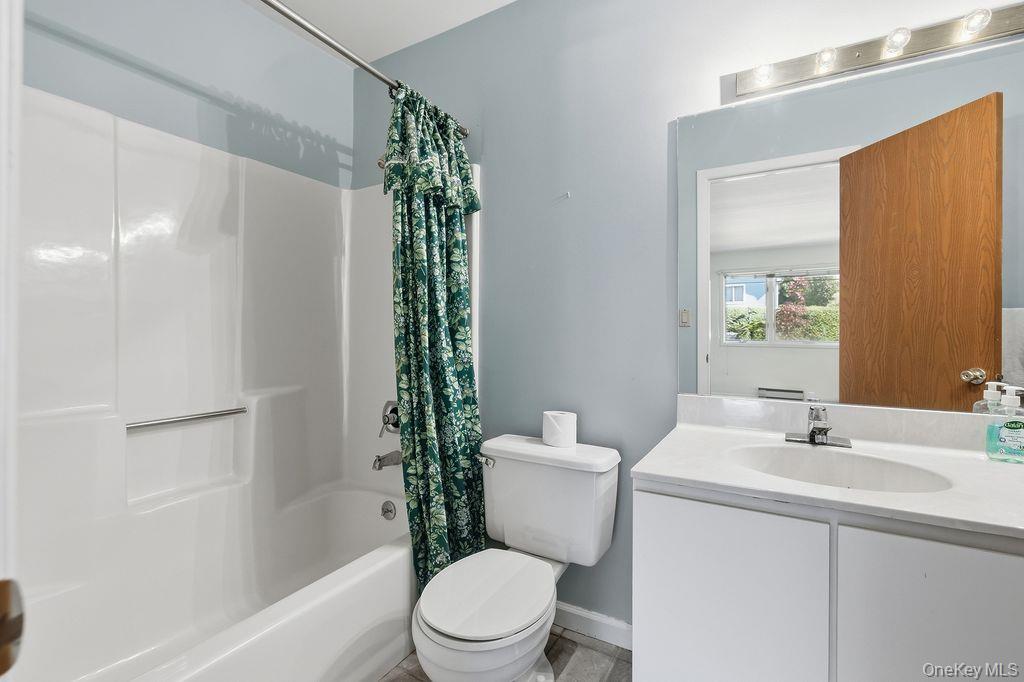 80 Krystal Drive – For Sale photo 13