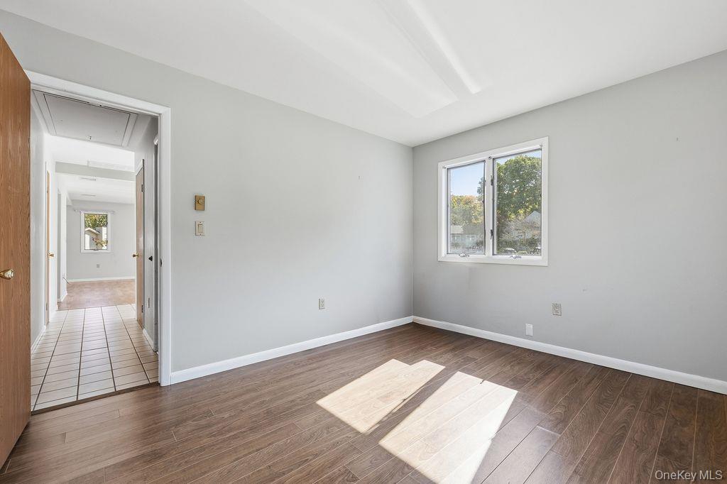 80 Krystal Drive – For Sale photo 9
