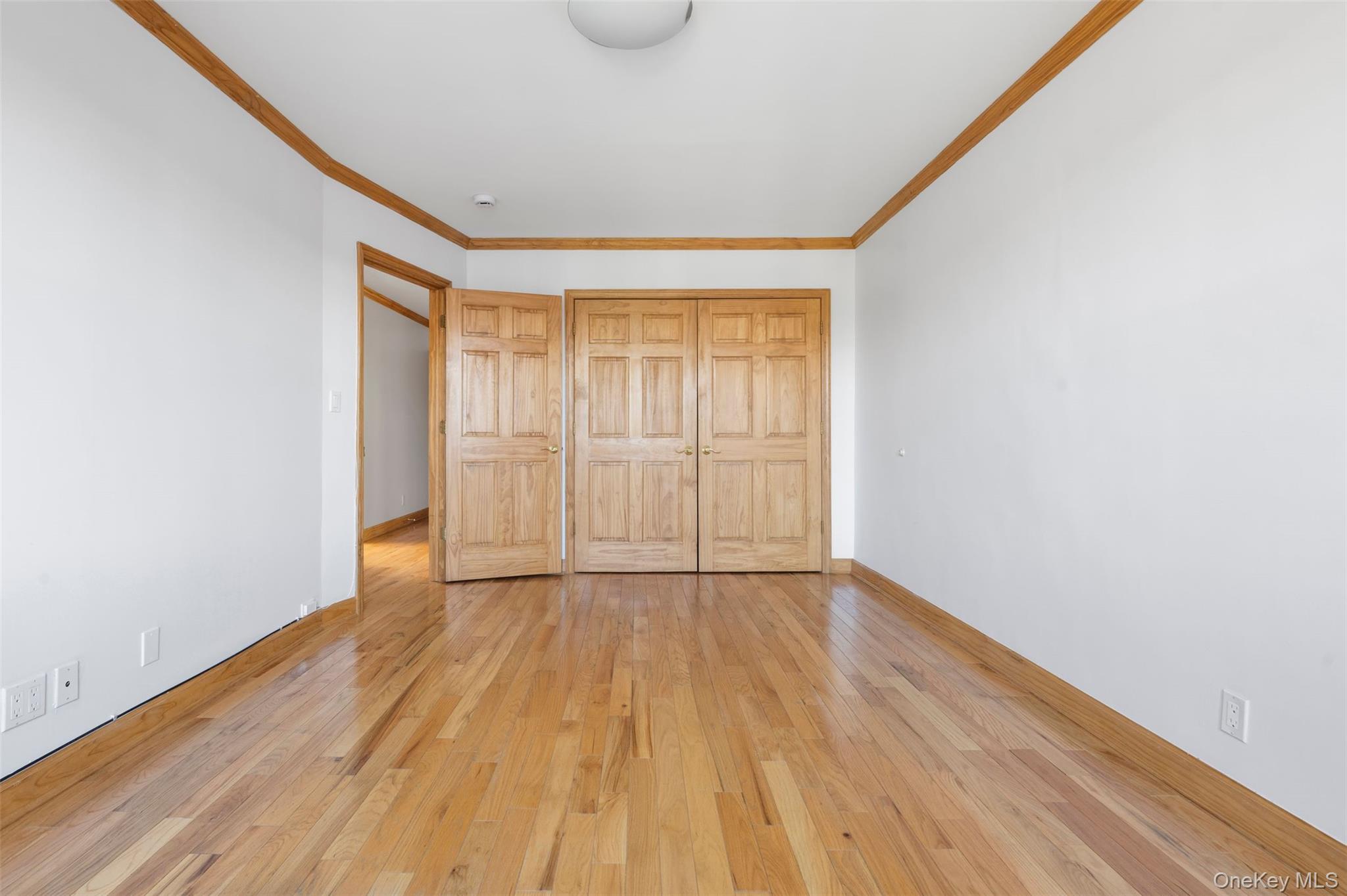 5844 81st Street – For Rent photo 8
