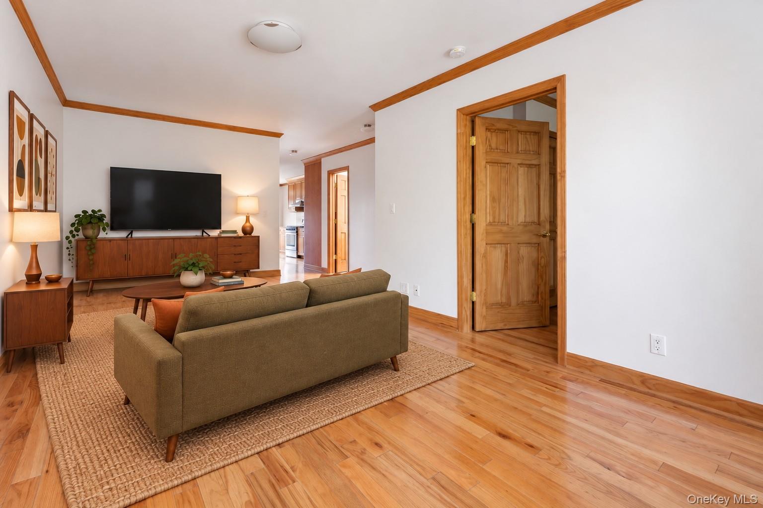 5844 81st Street – For Rent photo 5