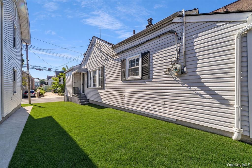 219 E 238th Street – For Sale photo 31