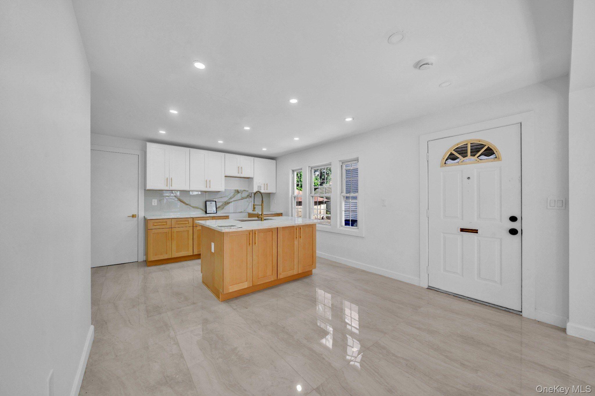 219 E 238th Street – For Sale photo 13