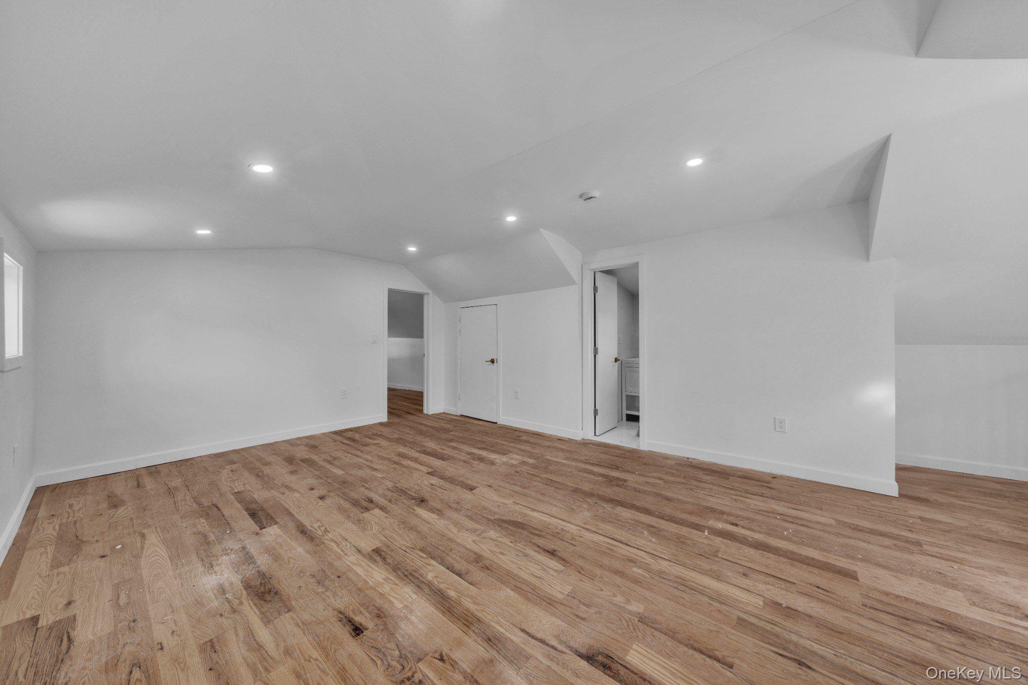 219 E 238th Street – For Sale photo 11