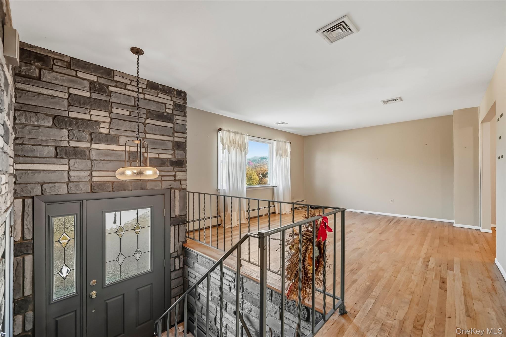 22 Amy Todt Drive – For Sale photo 2
