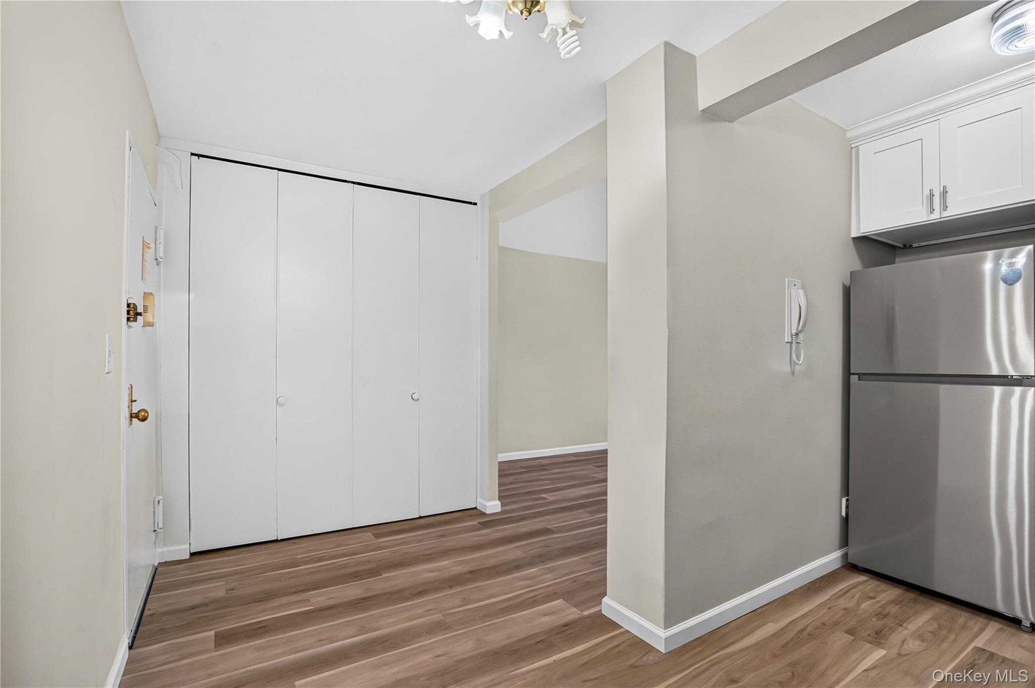 8915 Parsons Boulevard, Unit 11D photo 5
