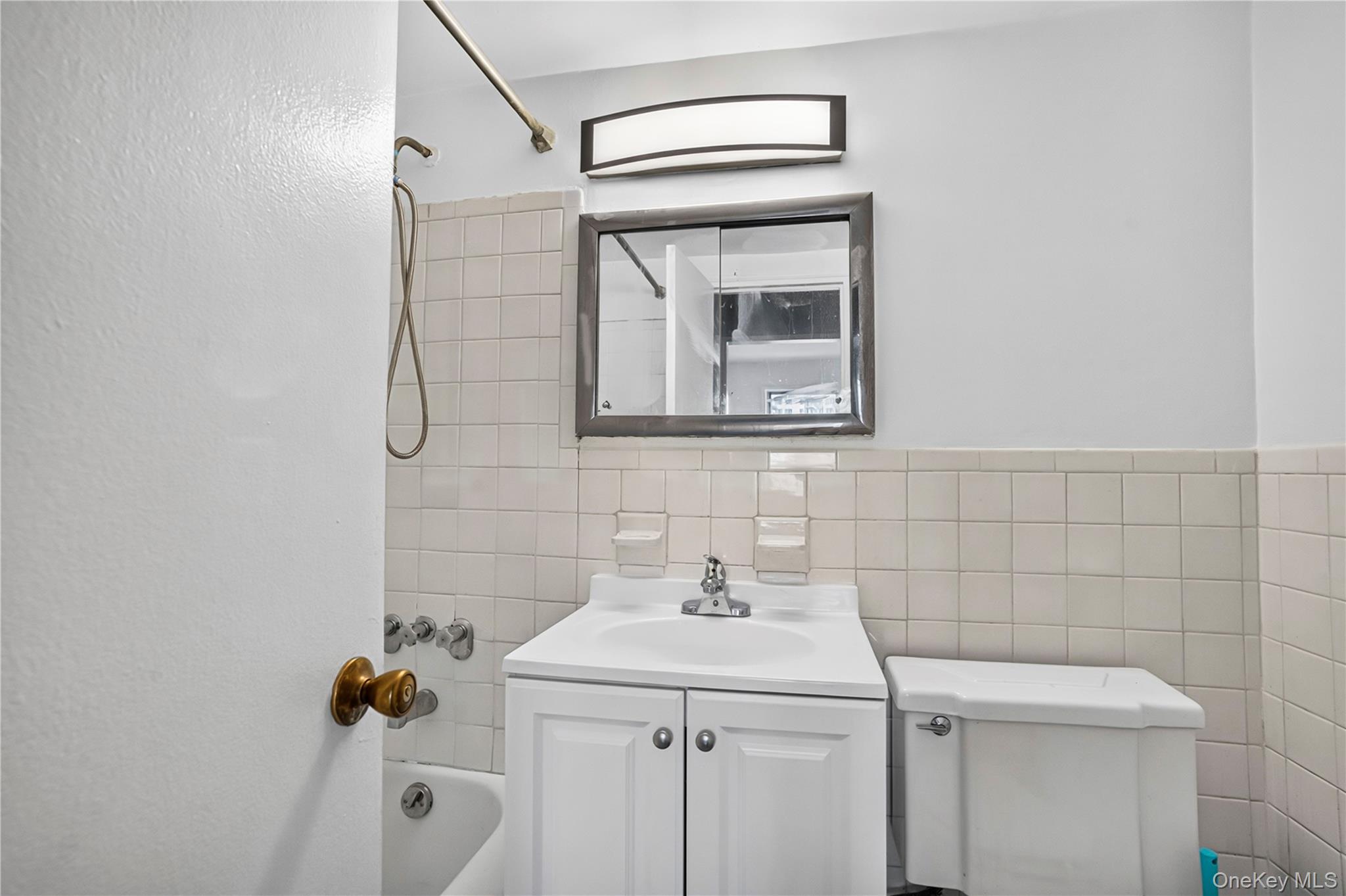 8915 Parsons Boulevard, Unit 11D photo 12