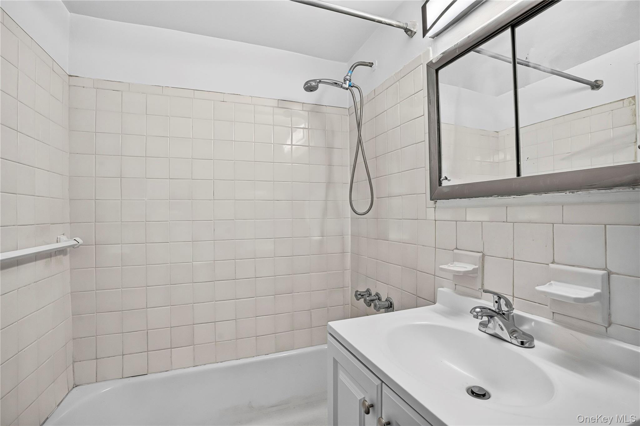 8915 Parsons Boulevard, Unit 11D photo 11