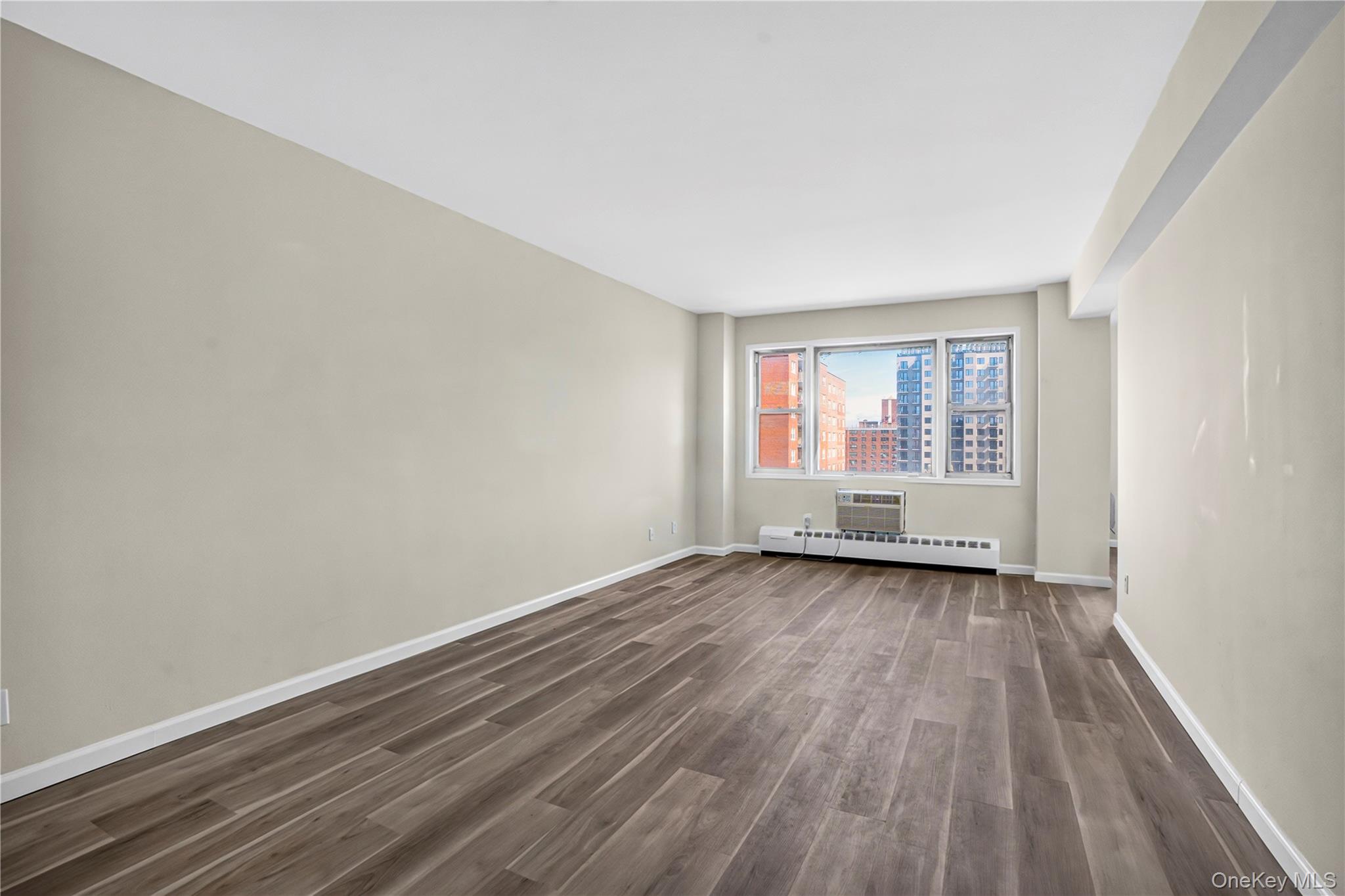 8915 Parsons Boulevard, Unit 11D photo 8