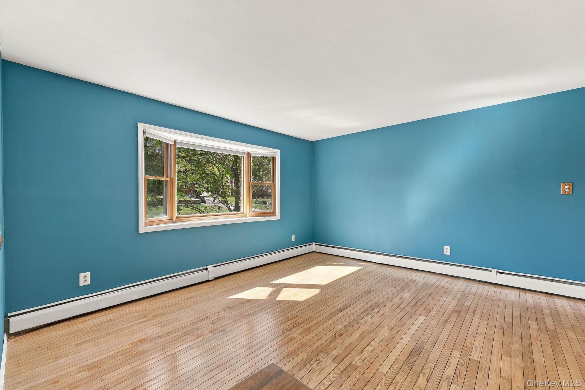 10 Van Wagner Road – For Sale photo 7
