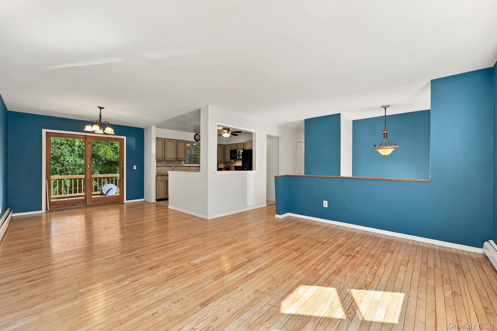 10 Van Wagner Road – For Sale photo 4