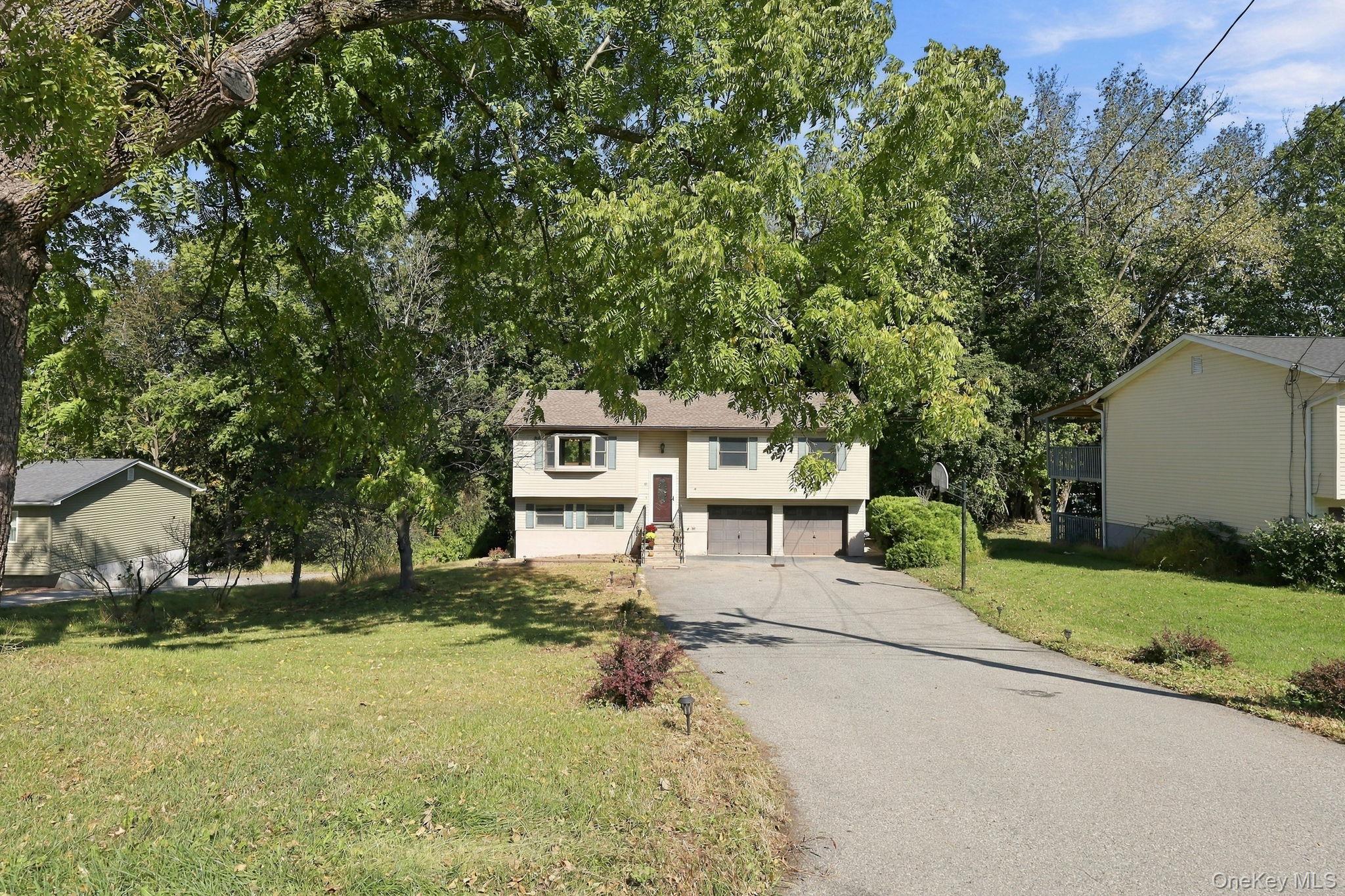 10 Van Wagner Road – For Sale photo 2
