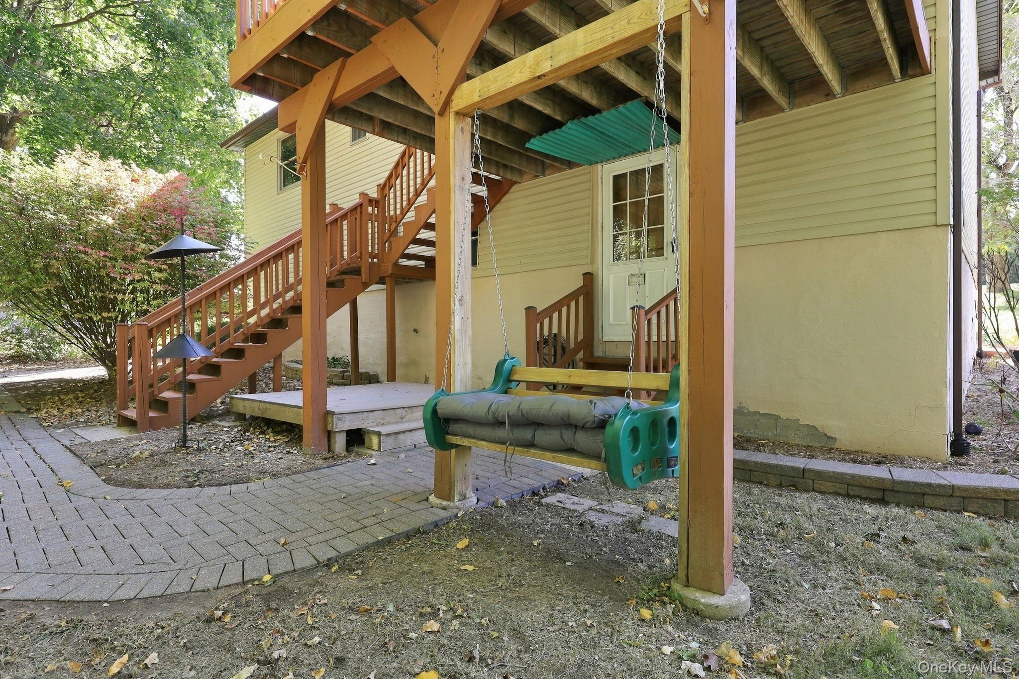 10 Van Wagner Road – For Sale photo 27