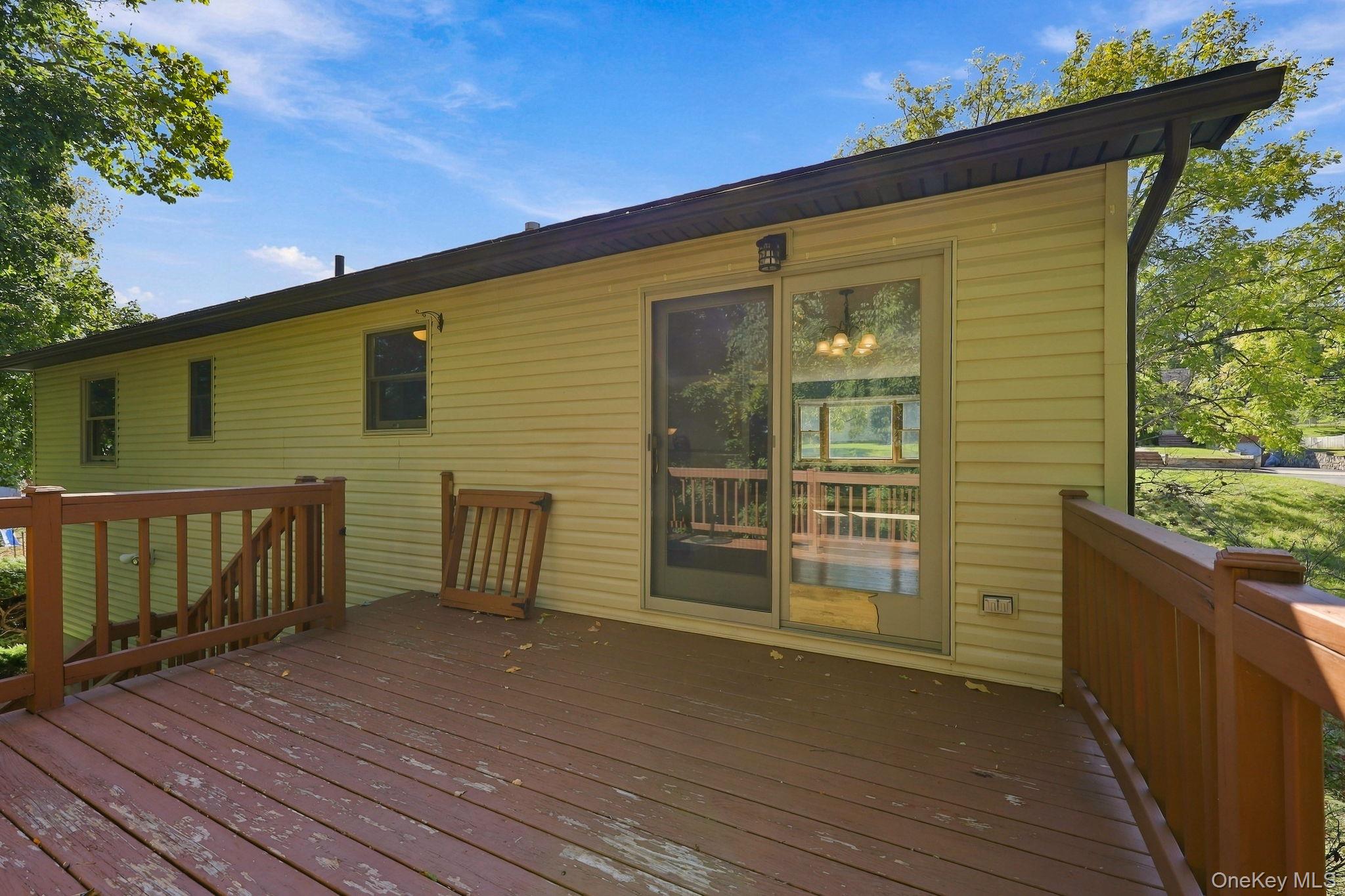 10 Van Wagner Road – For Sale photo 31