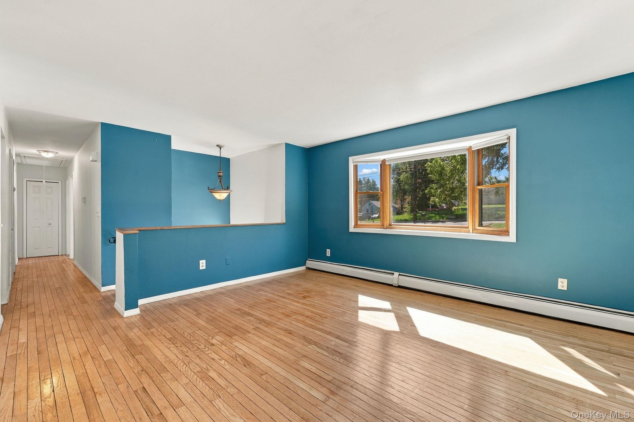 10 Van Wagner Road – For Sale photo 9