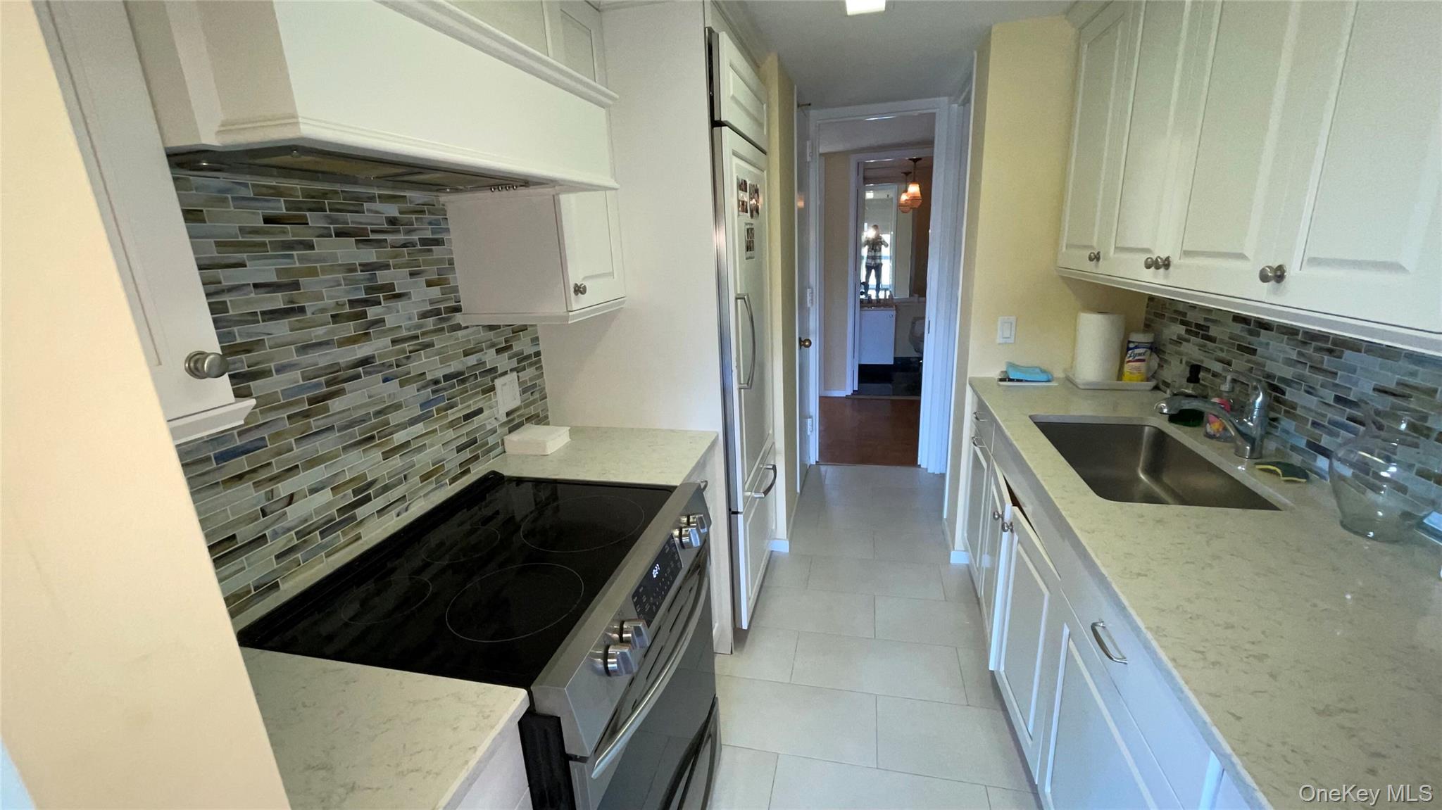 111 Cherry Valley Avenue, Unit 702 W photo 11