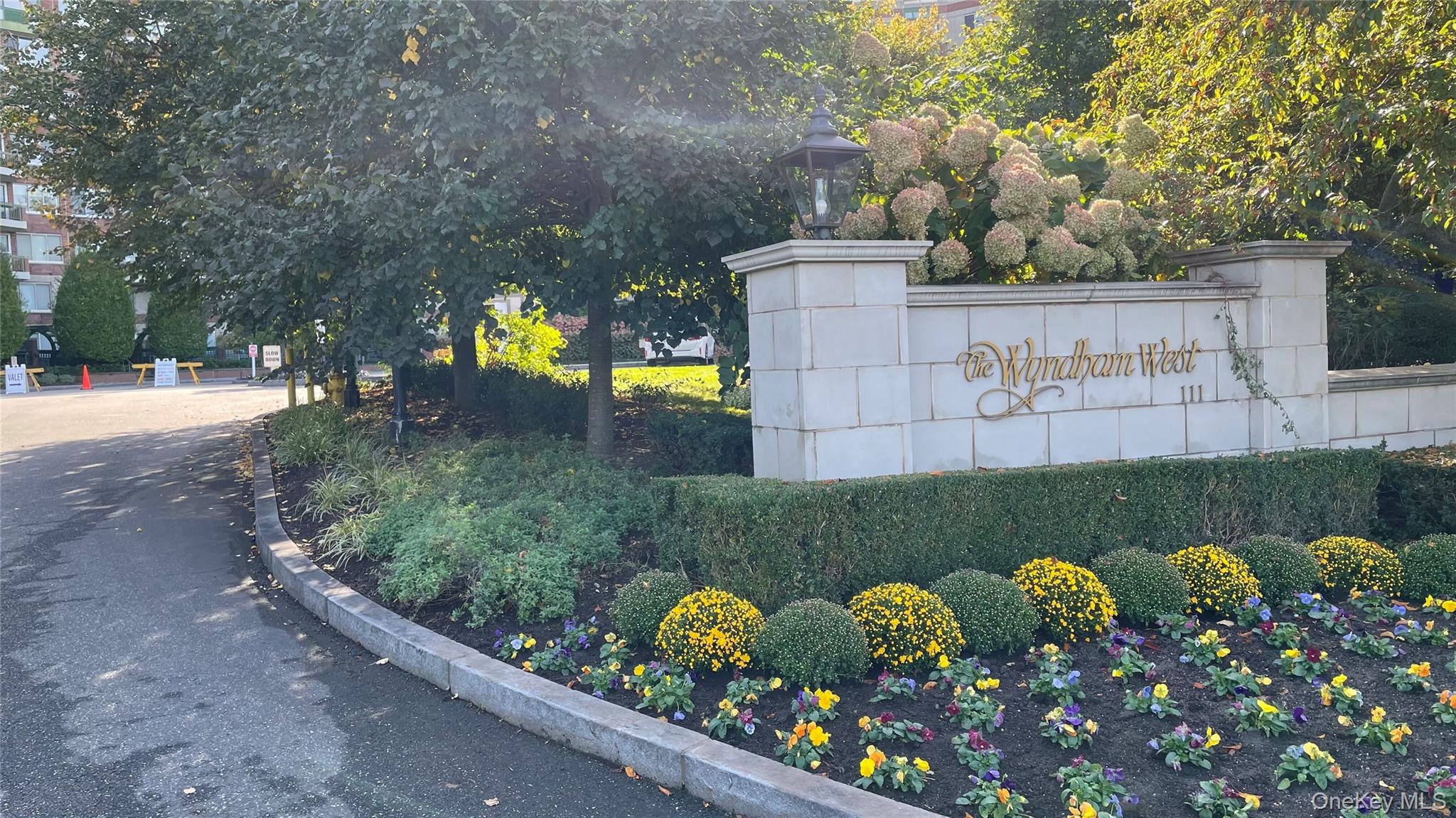 111 Cherry Valley Avenue, Unit 702 W