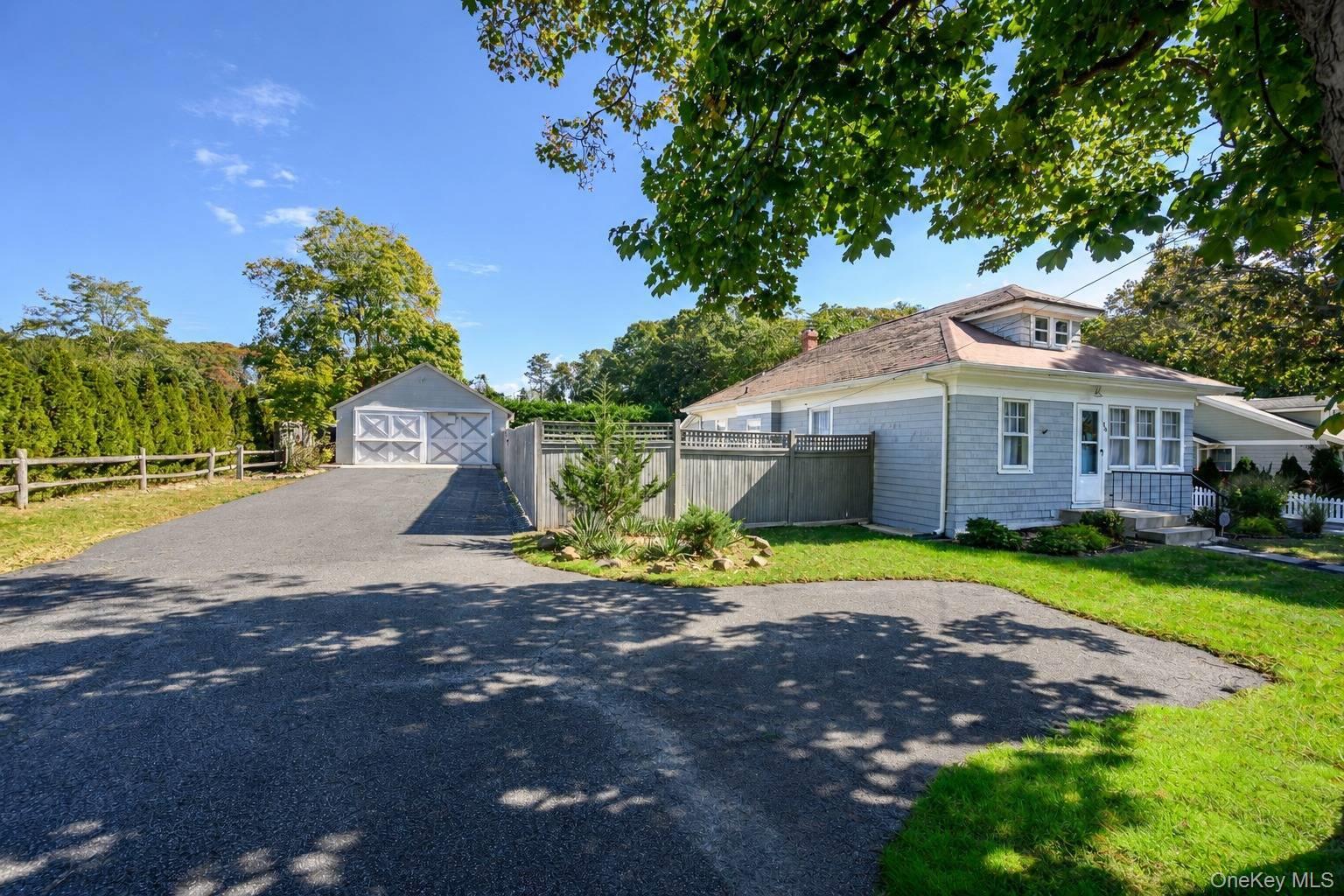 16 Squiretown Road – For Sale